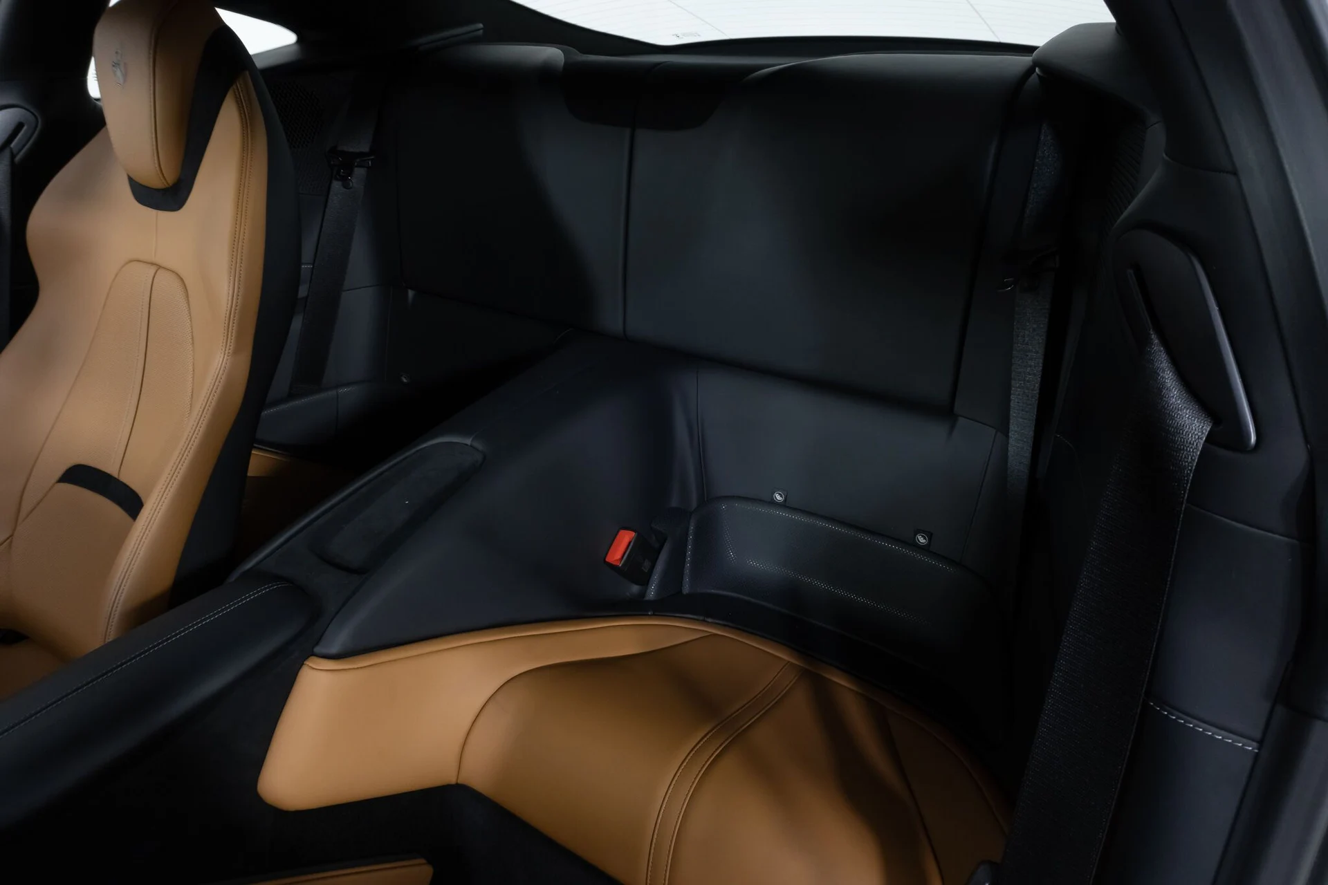 mph044_983560661_81ad6f1e98e57ec796844ad4150a0c4a_ae87b38440