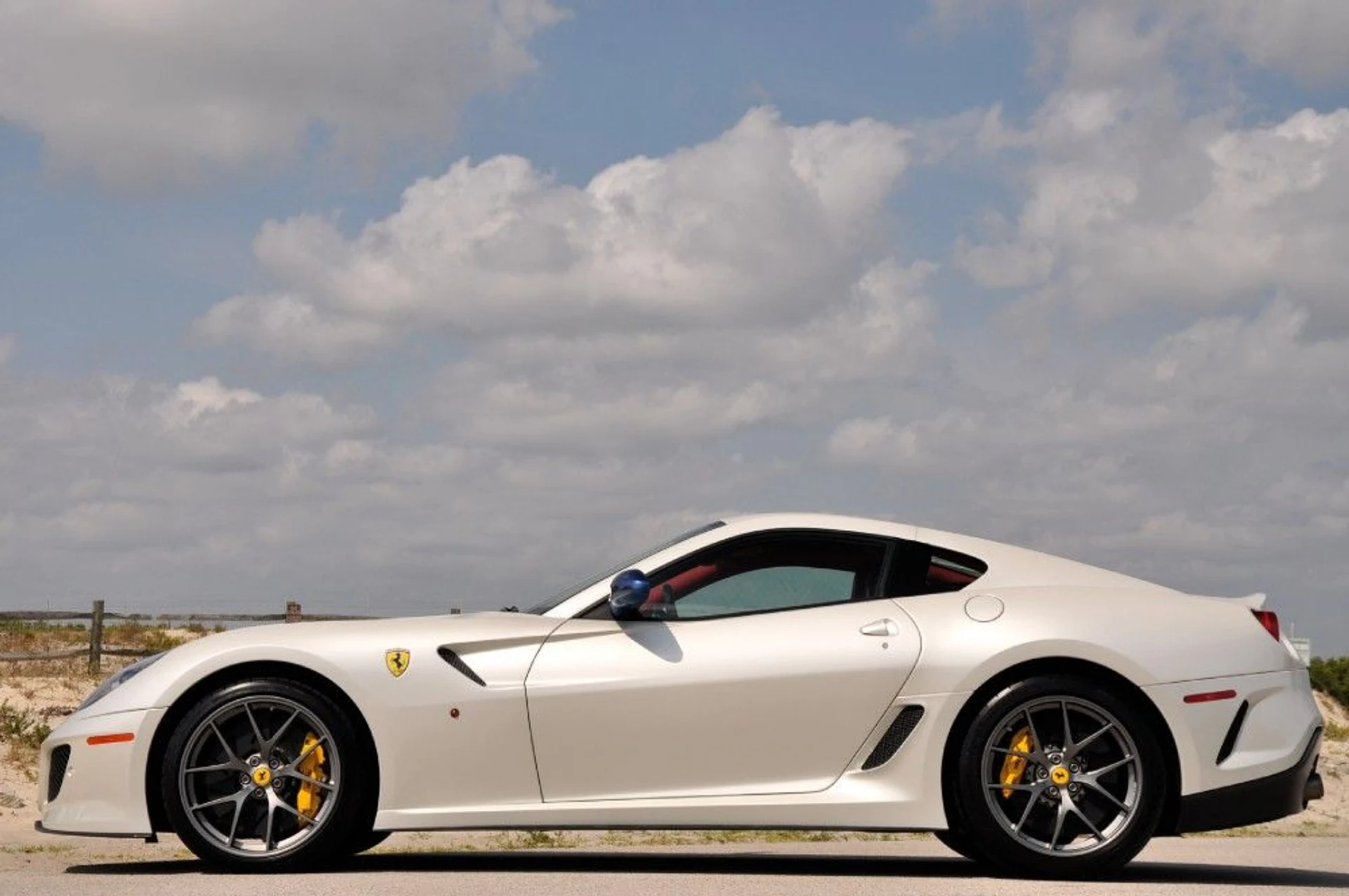 mph044_995722759_81_p45_l_3838b5603f