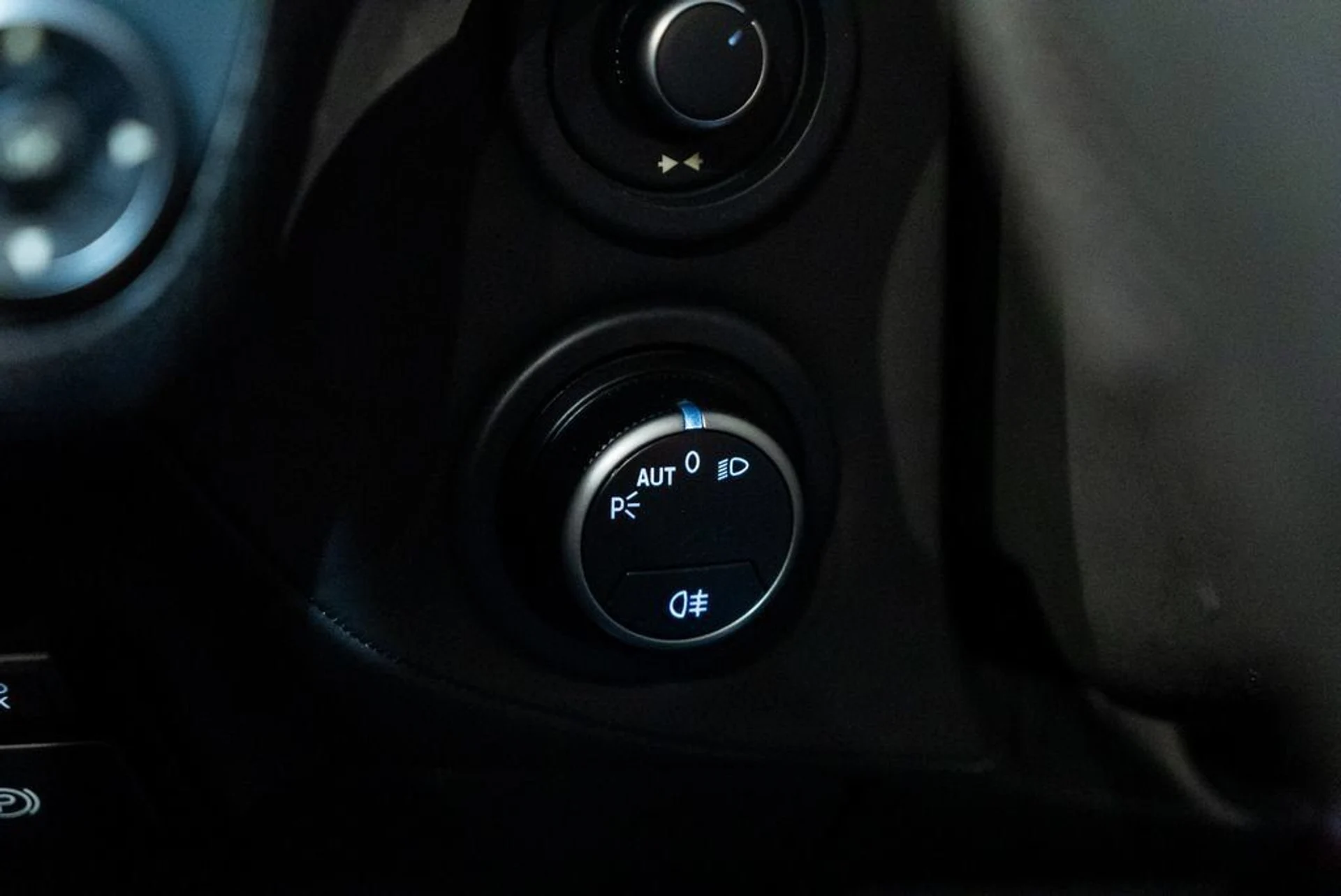 mph045_1003320802_2487e3408d15fdfd249499fe24b81ac2_77843cee71