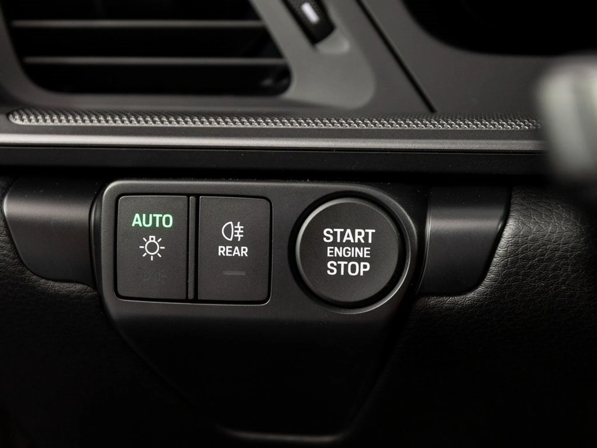 mph045_1004489168_ea63132b55b7ff921e825fccccbb5f5bx_ee72f1a960