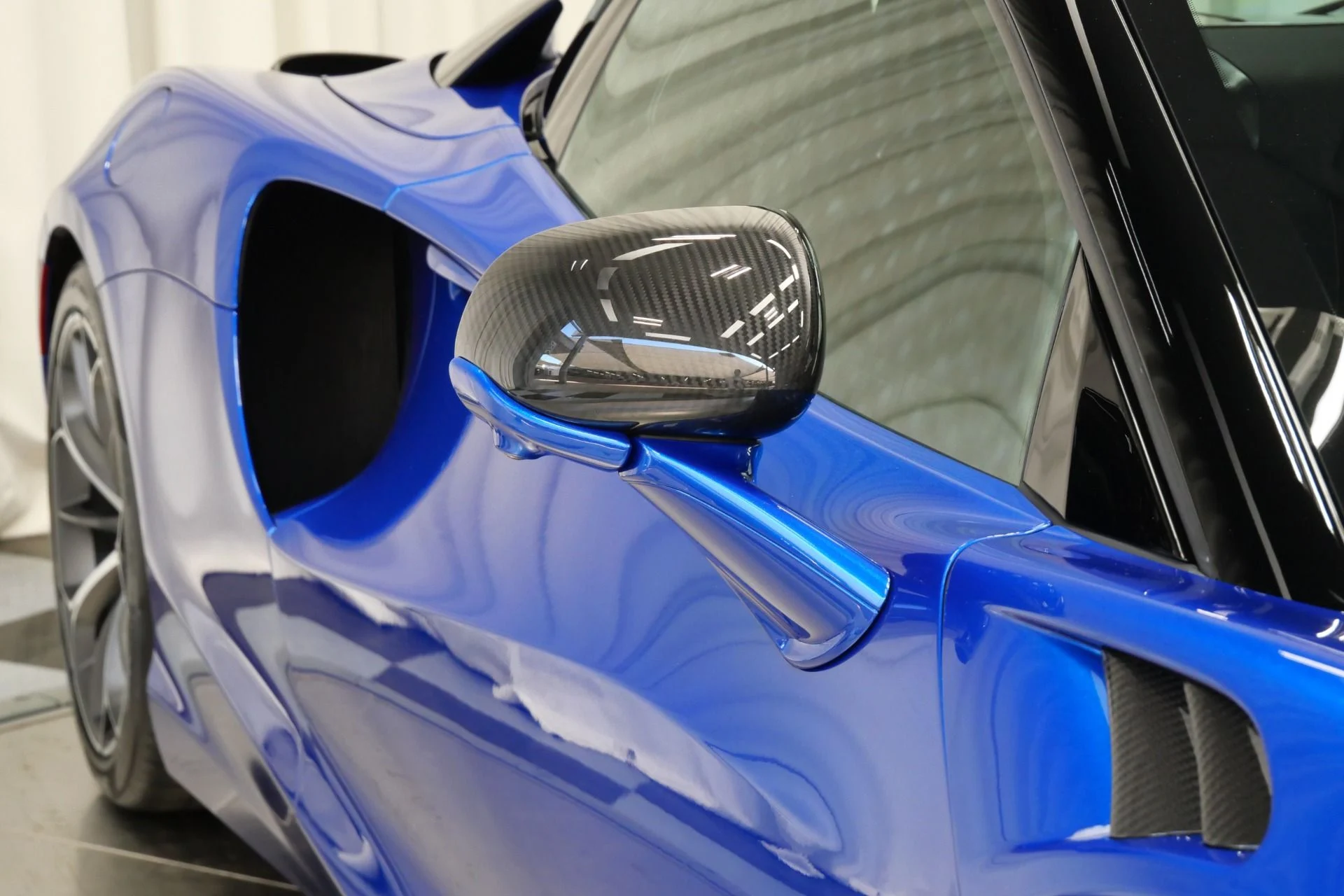 mph045_1009890025_Used_2025_Mc_Laren_Artura_Spider_Low_Miles_Exterior_Carbon_Fiber_Upgrade_Pack_Sports_Exhaust_1756157132_7c58b4327d