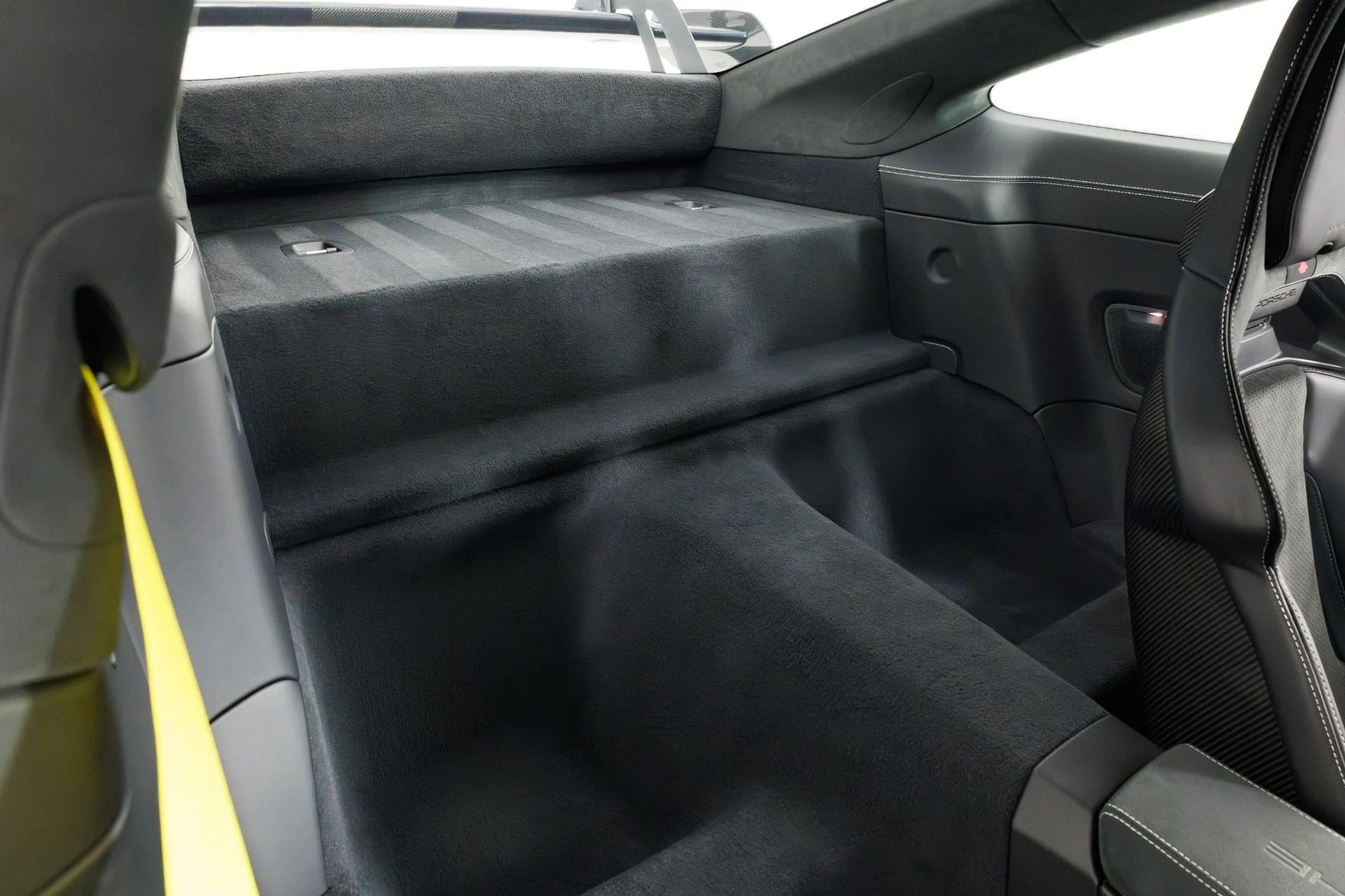 mph045_1020141047_Used_2026_Porsche_911_GT_3_1771608774_faf773ae18