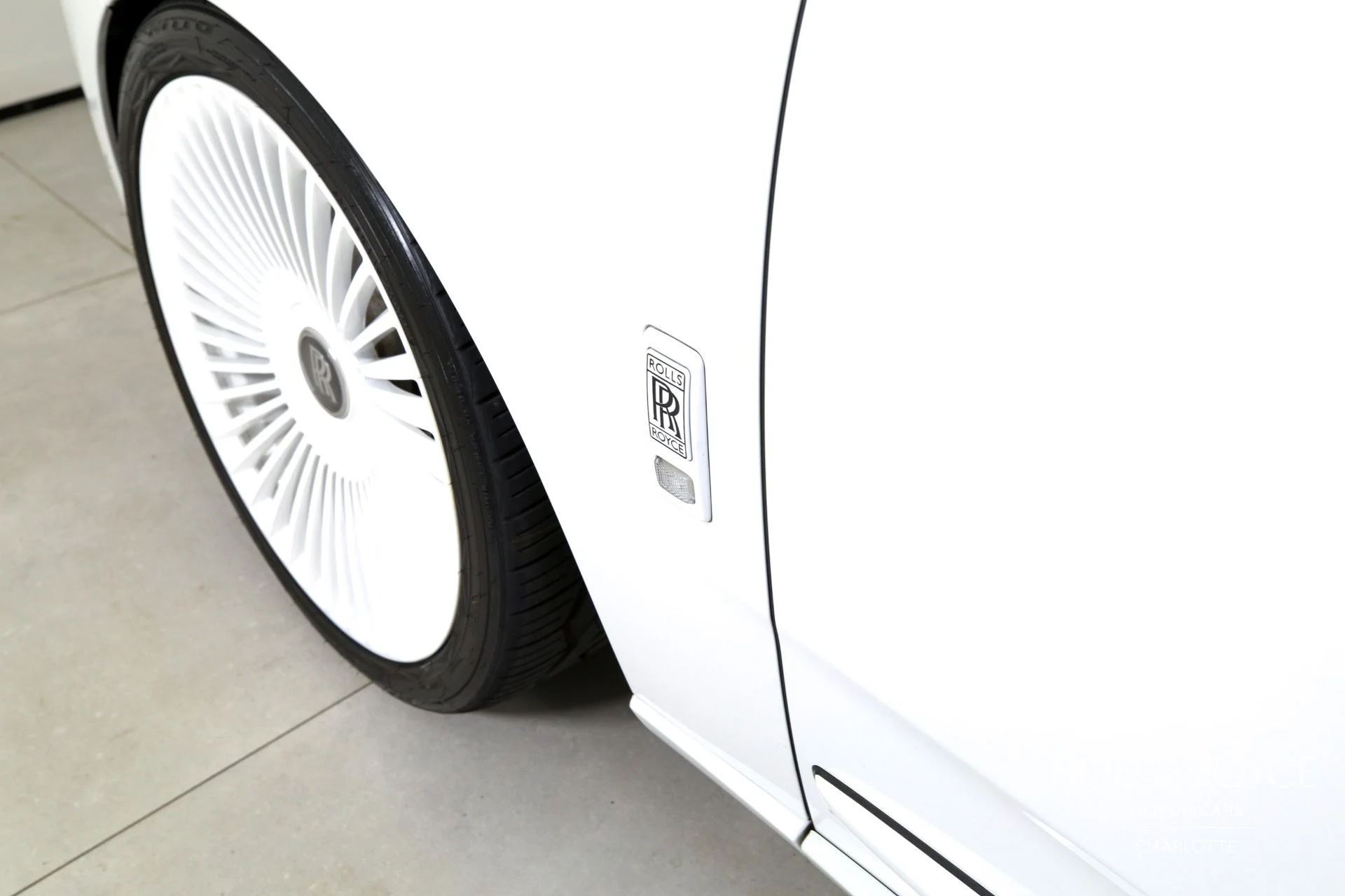 mph045_1026382170_Used_2021_Rolls_Royce_Cullinan_1754591602_b2e640fe99