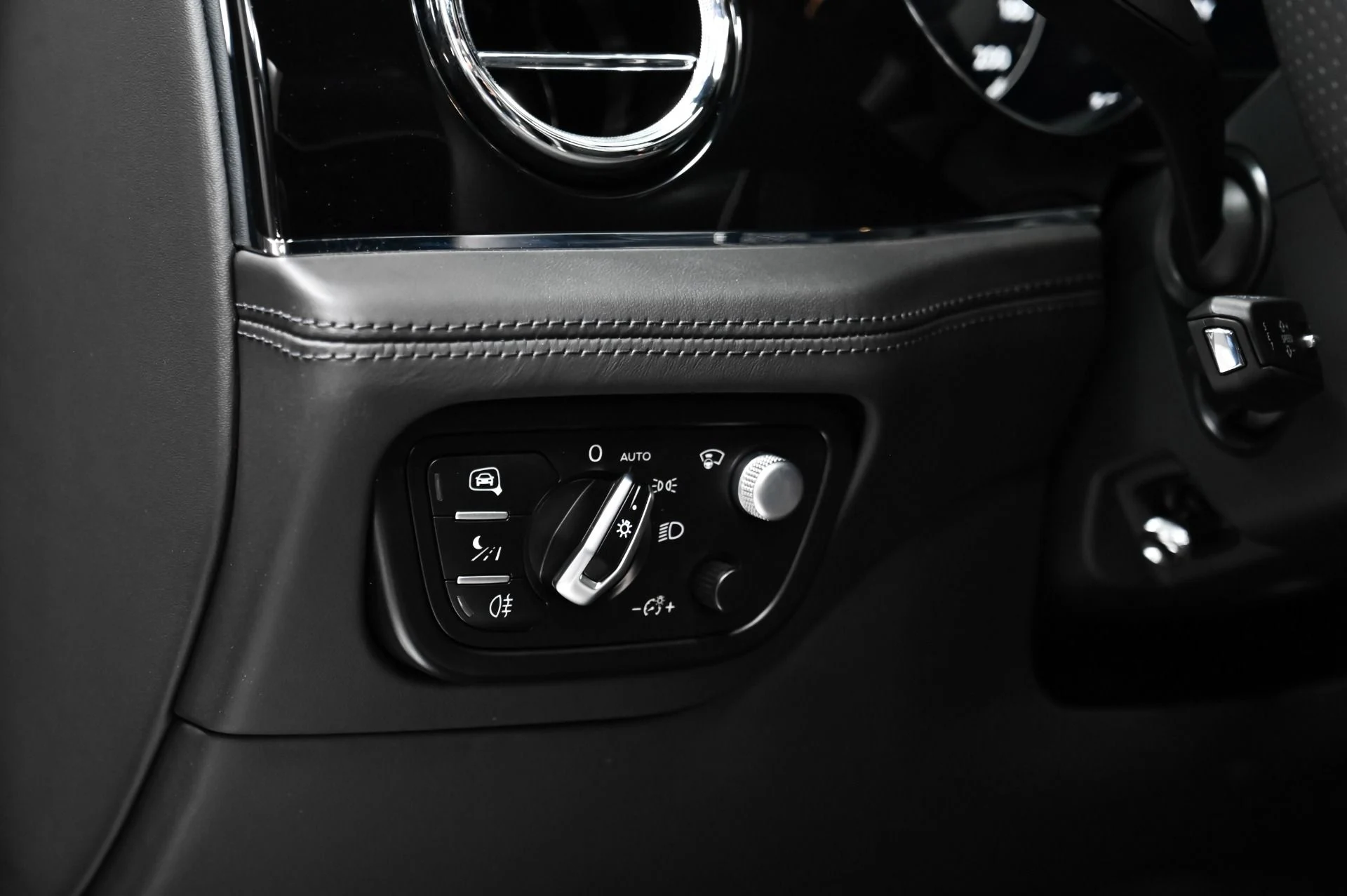 mph045_1039885962_Used_2022_Bentley_Bentayga_Speed_1758039444_4efcc05cc3