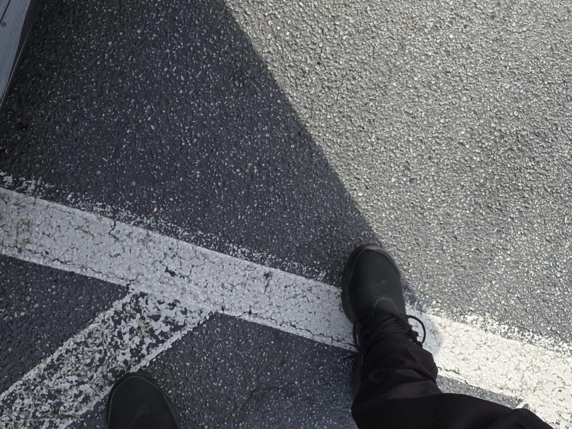 mph045_1048155644_44e916fa8e447b3fadad6d303d42ee8ax_383a9a05aa