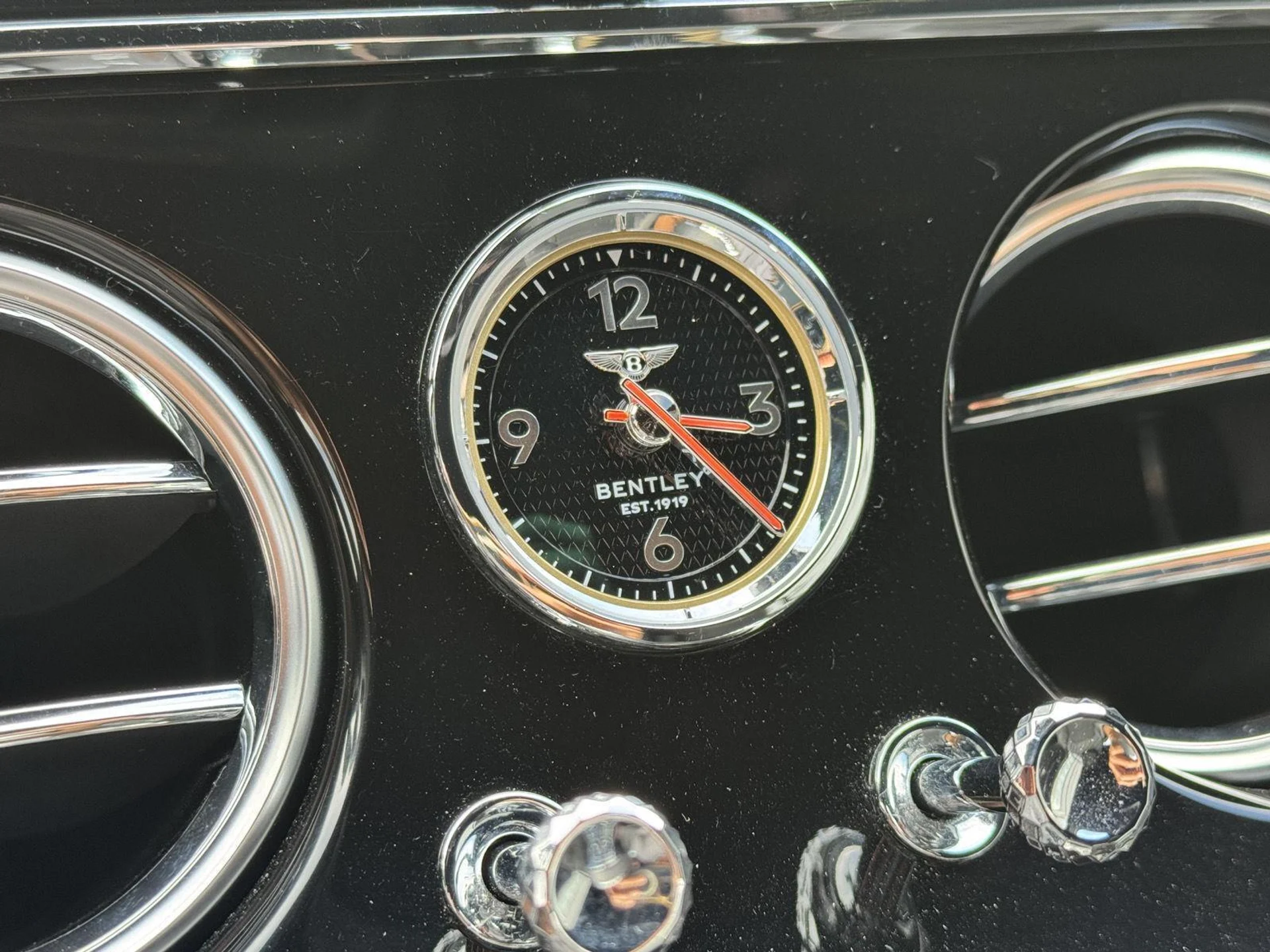 mph045_1060591261_a03af36549ae47f740c0f1009c343b31_1b70e94af1