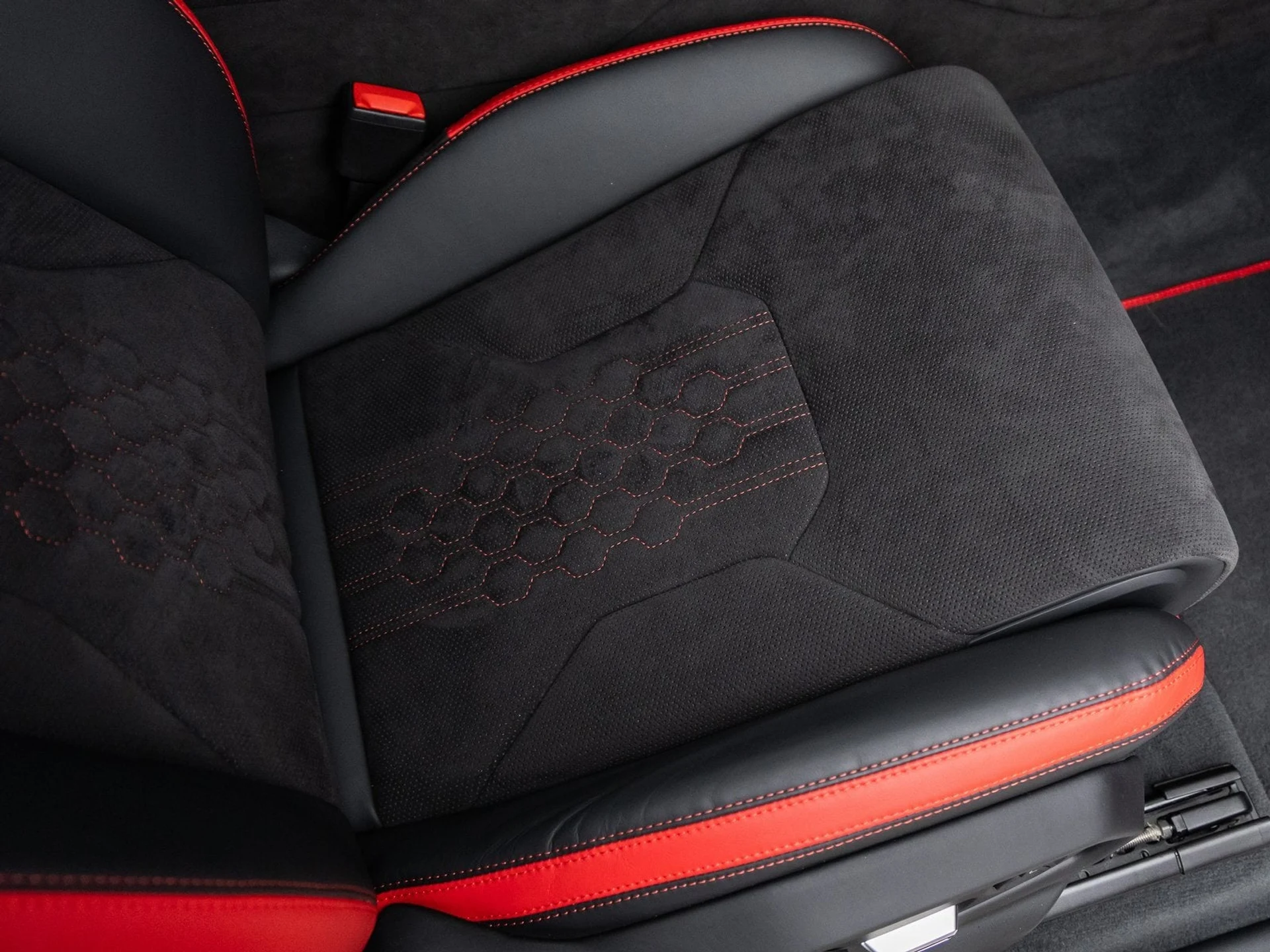 mph045_10665349_46_751cb38170