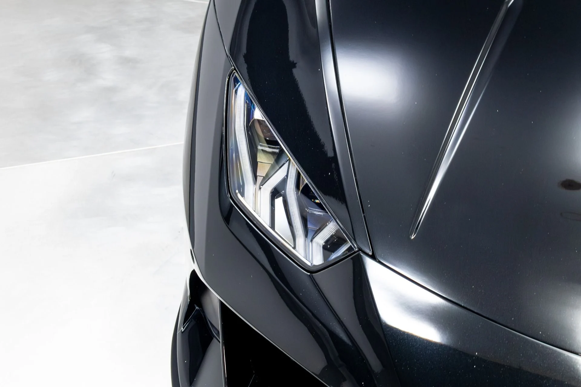 mph045_1088210275_Used_2020_Lamborghini_Huracan_EVO_1774302788_bf7bd8678e