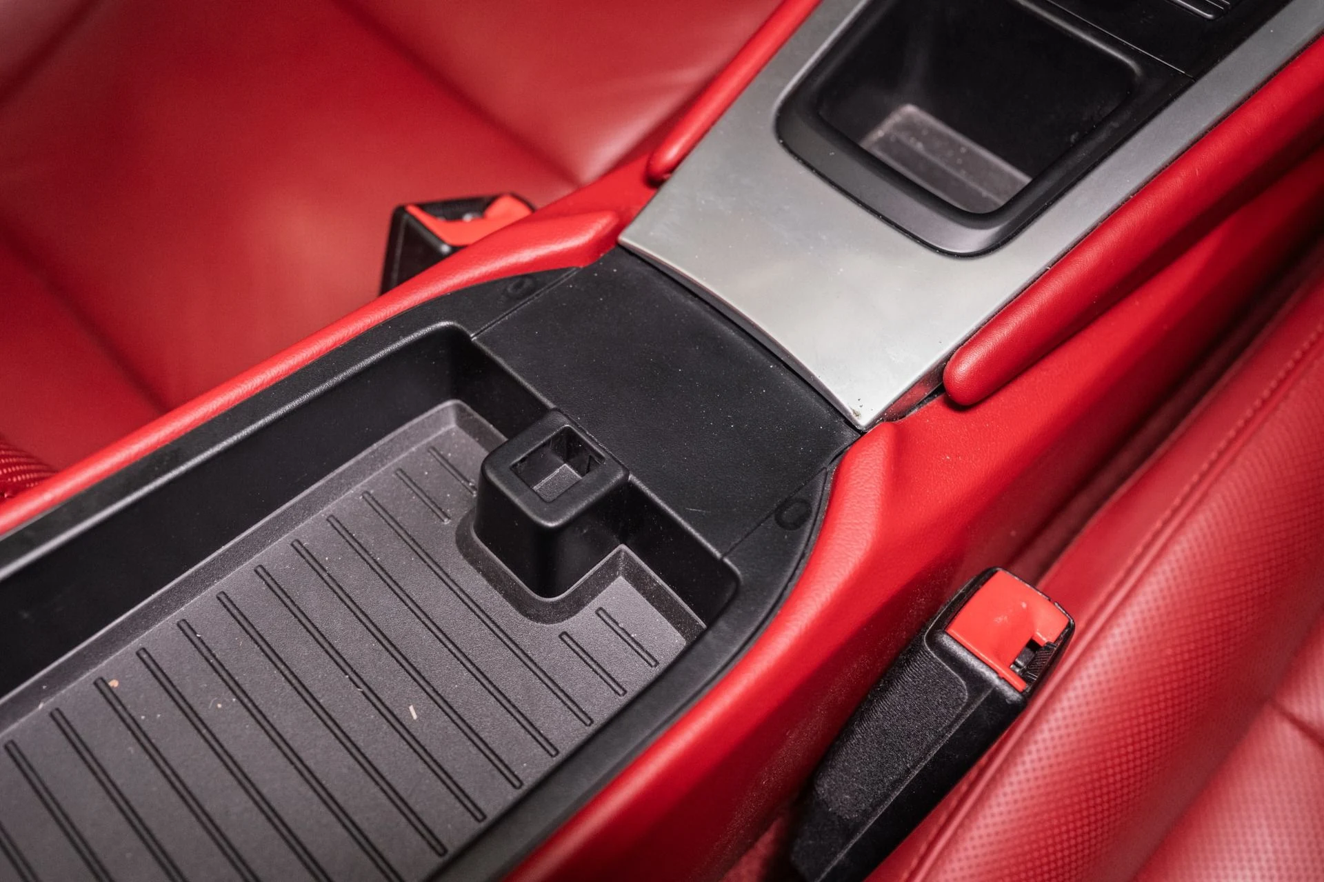 mph045_1096879399_Used_2016_Porsche_911_Carrera_S_1758126477_929065b4d7