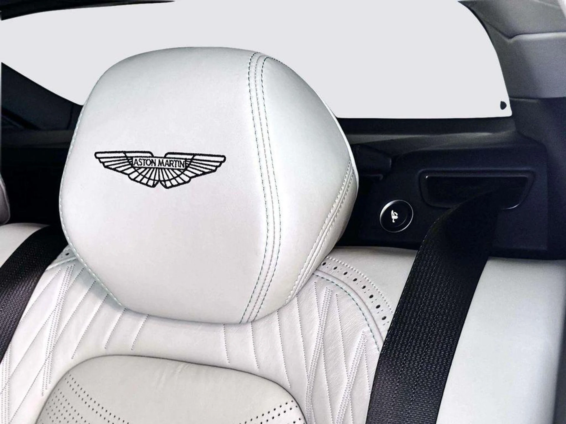 mph045_1097744360_f_E_k86_Sc4ijdywbxu_Axhs_DI_4l_FI_c3a3f4660a