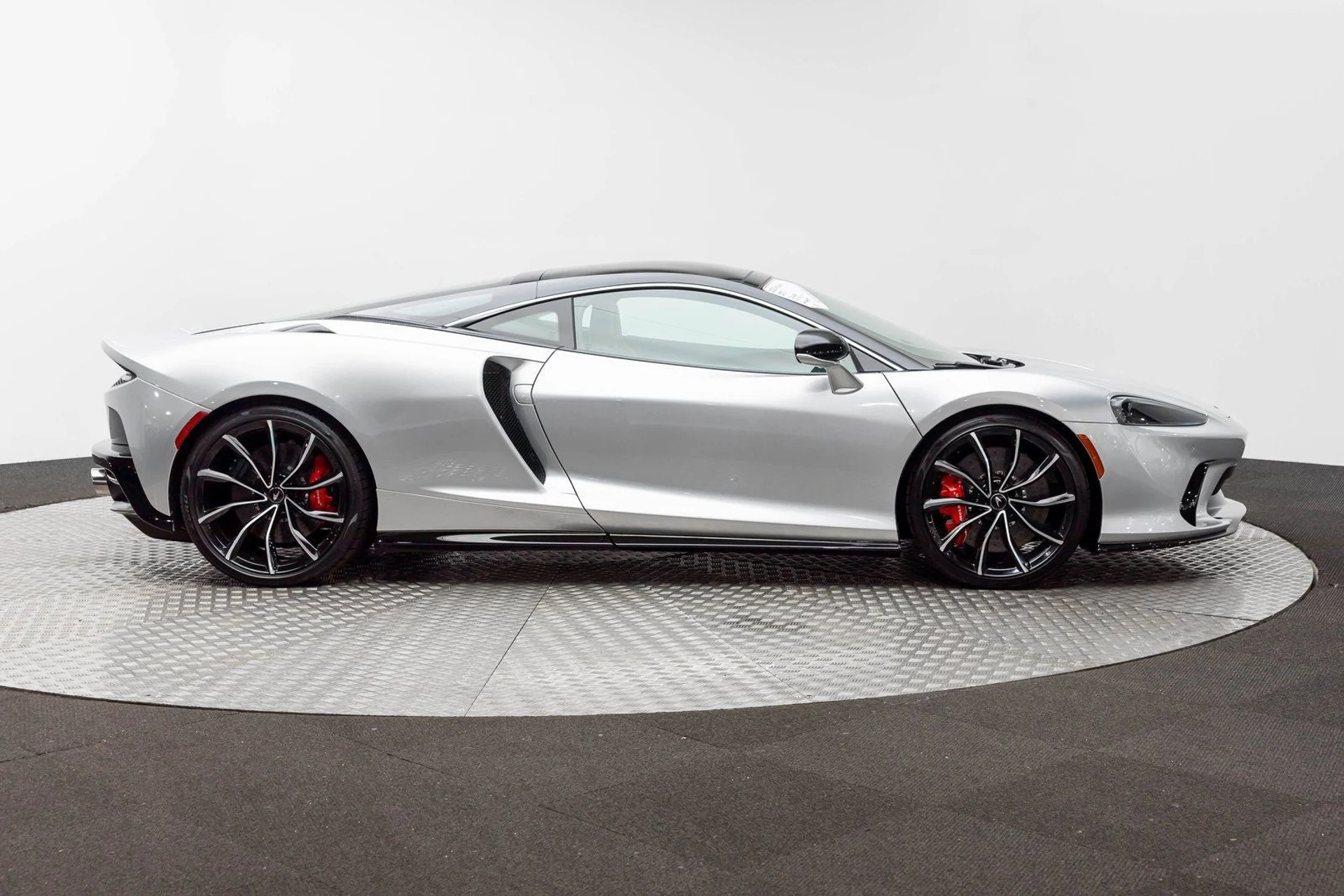 mph045_1098081432_46_83f8b83db2