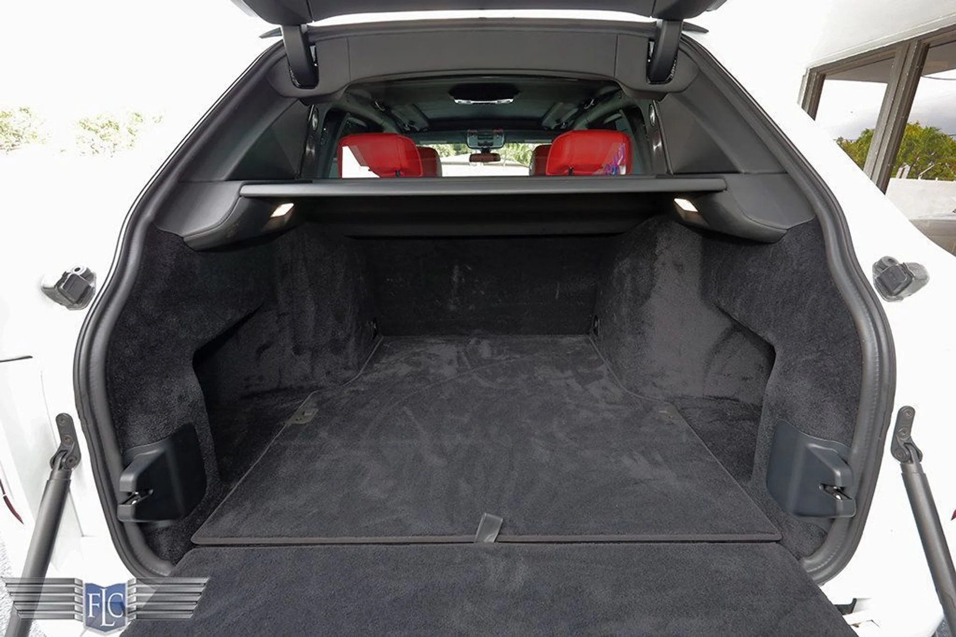 mph045_1100483050_used_2019_rolls_royce_cullinan_sportutility_6305_22963693_46_1024_b0fc2a7619