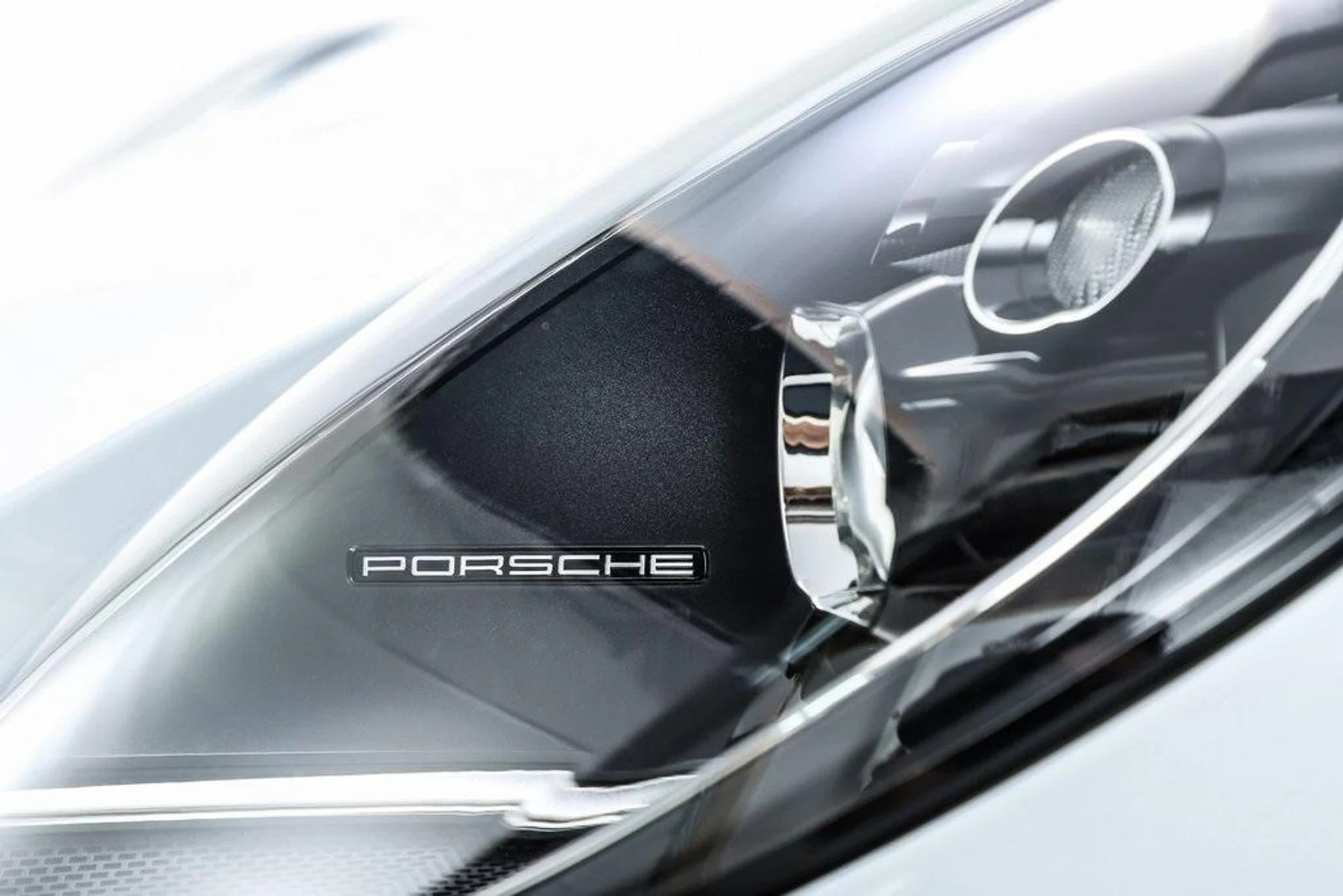 mph045_110846726_R_SN_Xzn6w_Hysr0_UB_Sf_HOTEE_2_U_d59d64ed80