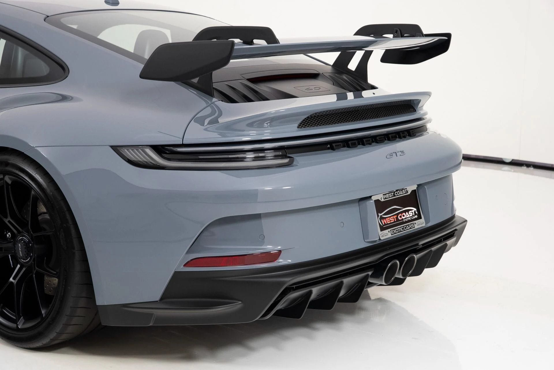mph045_1121535938_Used_2024_Porsche_911_GT_3_1754347435_ce9f343355