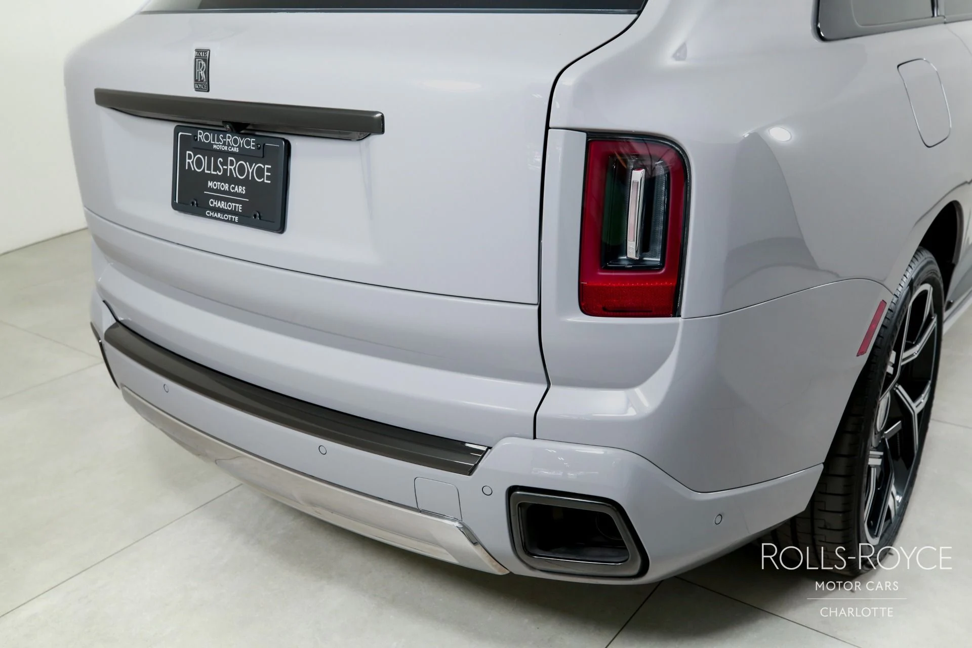 mph045_1134166898_Used_2026_Rolls_Royce_Black_Badge_Cullinan_1771362063_05c2156bb4