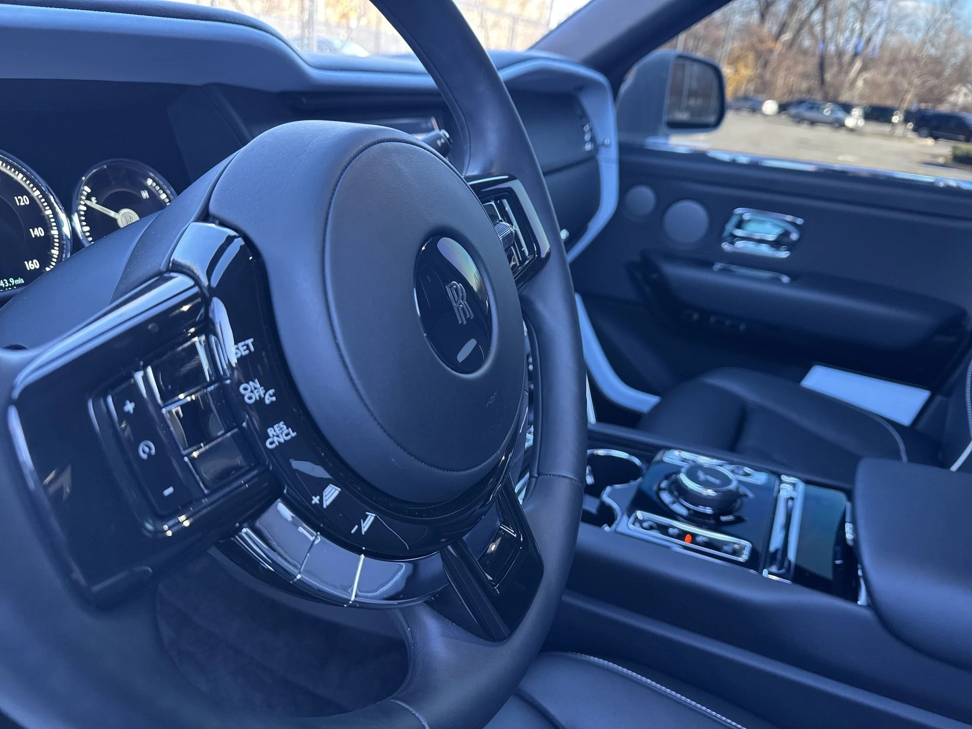 mph045_113529481_3e6432dbae35a9a272cb7a598a192b90x_9c48176588