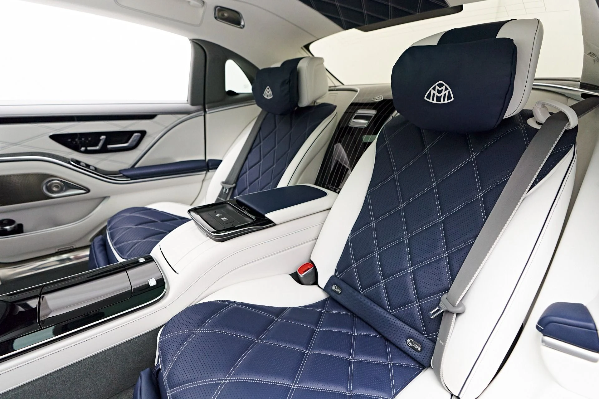 mph045_1144860608_Used_2024_Mercedes_Benz_S_Class_Maybach_S_680_1729209539_286793587e