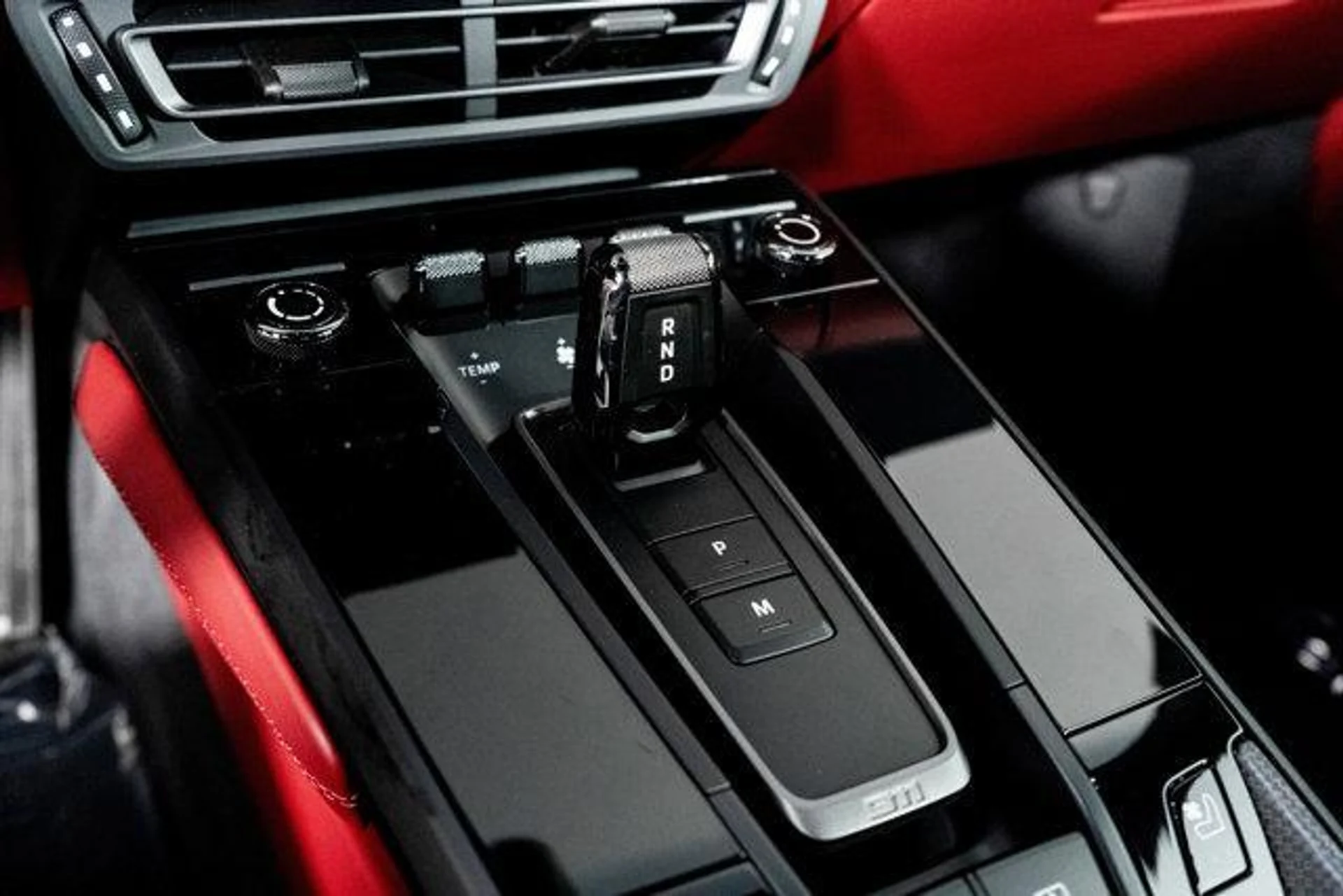 mph045_1161840598_EQBP_Onmby_M7itt_U_tqn_Zx_IB_Um_HU_1d3d218a8c