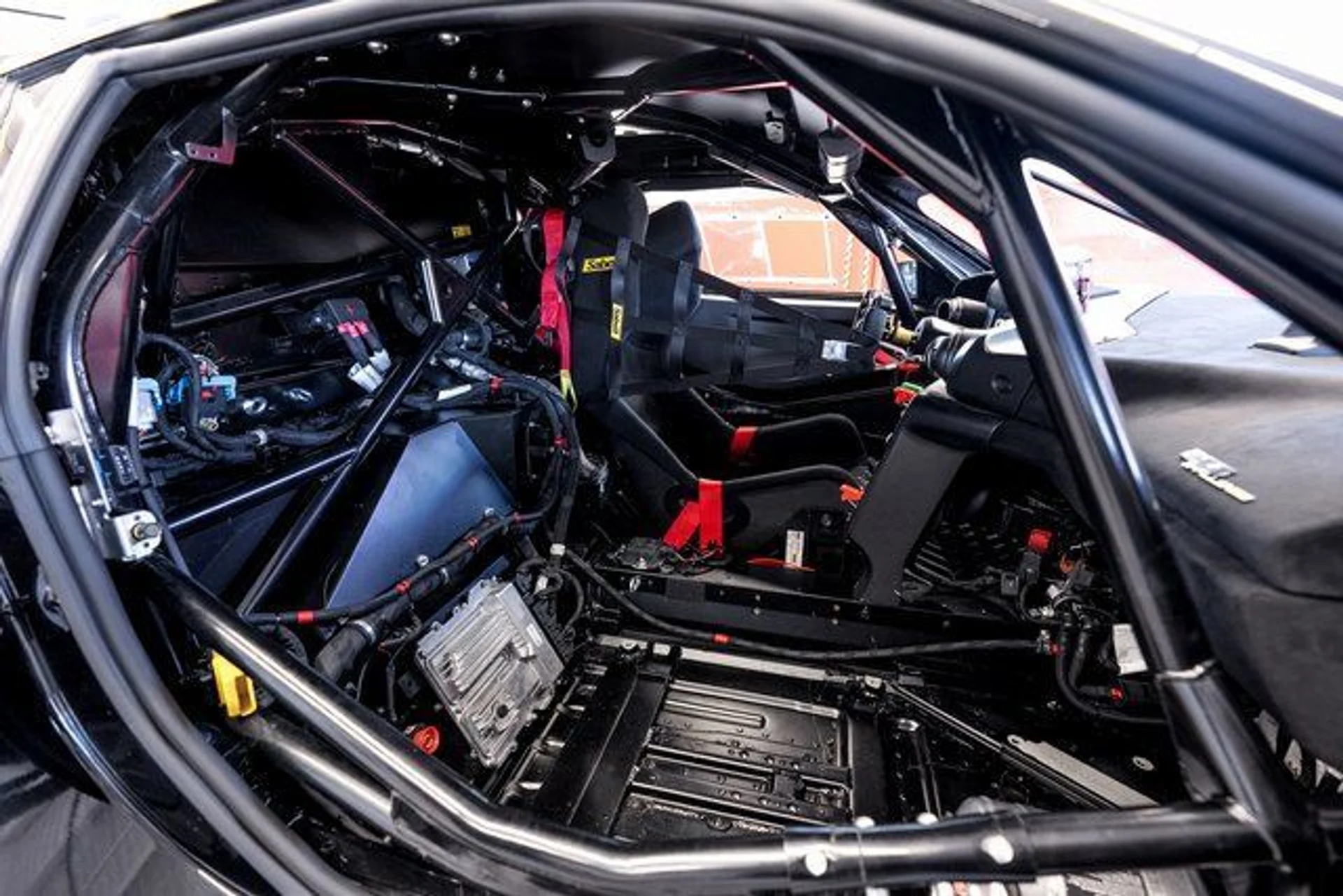 mph045_1172431203_9e2a8a5db0832b00f239f501159dd2f2x_1eaee6d5b0