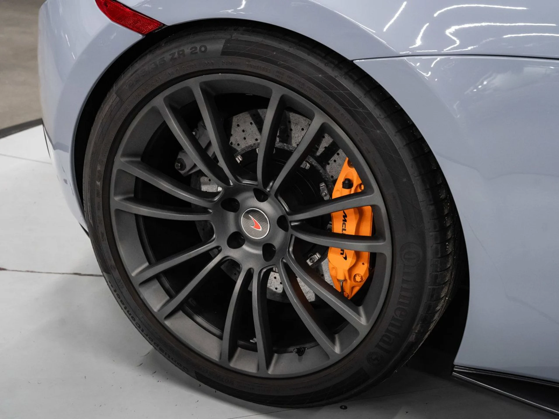 mph045_1173241772_mclaren_570s_2017_2261d9c66c
