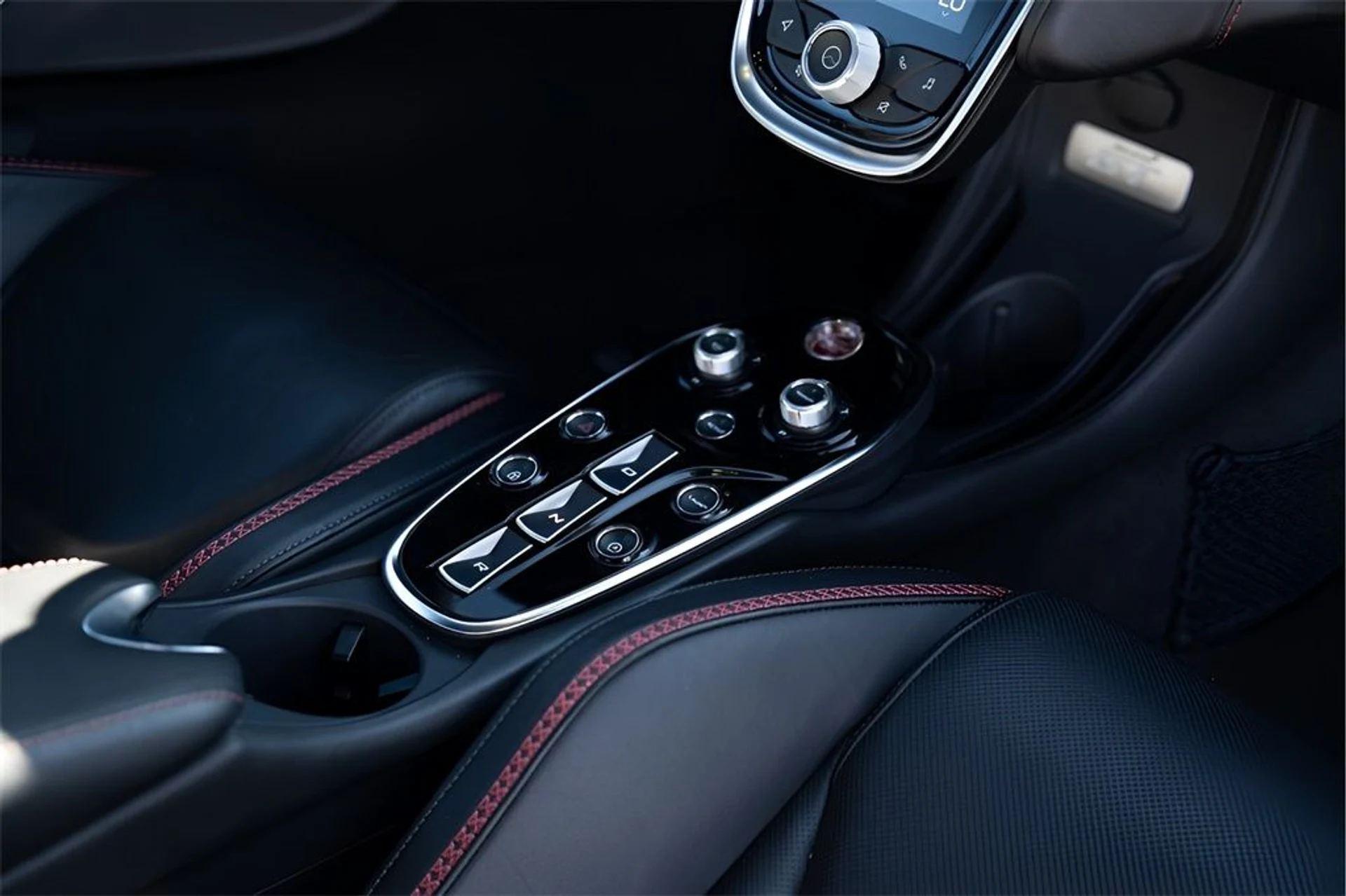 mph045_1176780299_image_47_503ffbc4a3