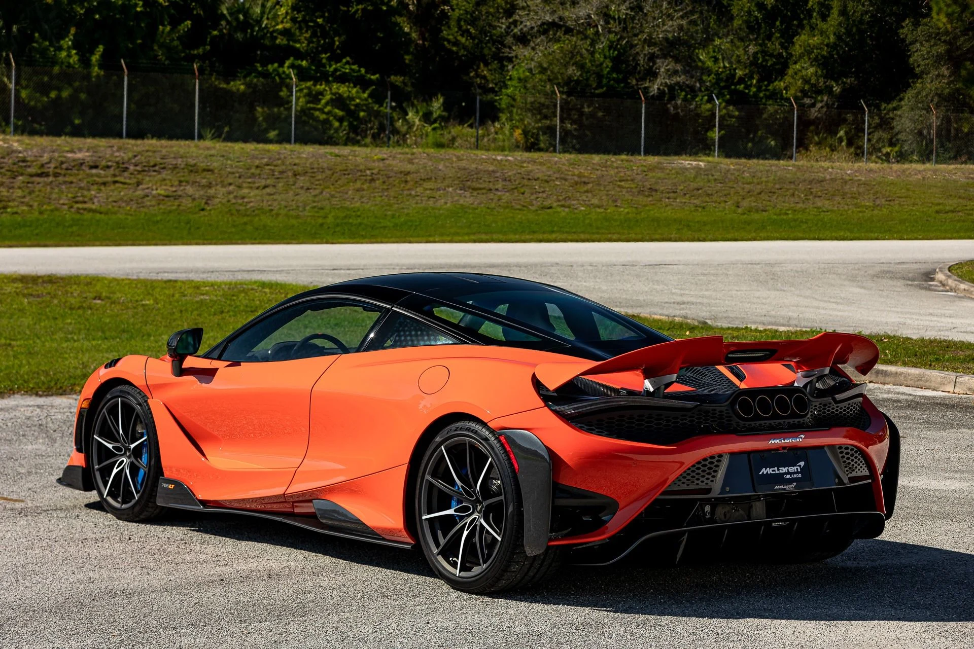 mph045_1192029827_249_p46_l_14eb15136a