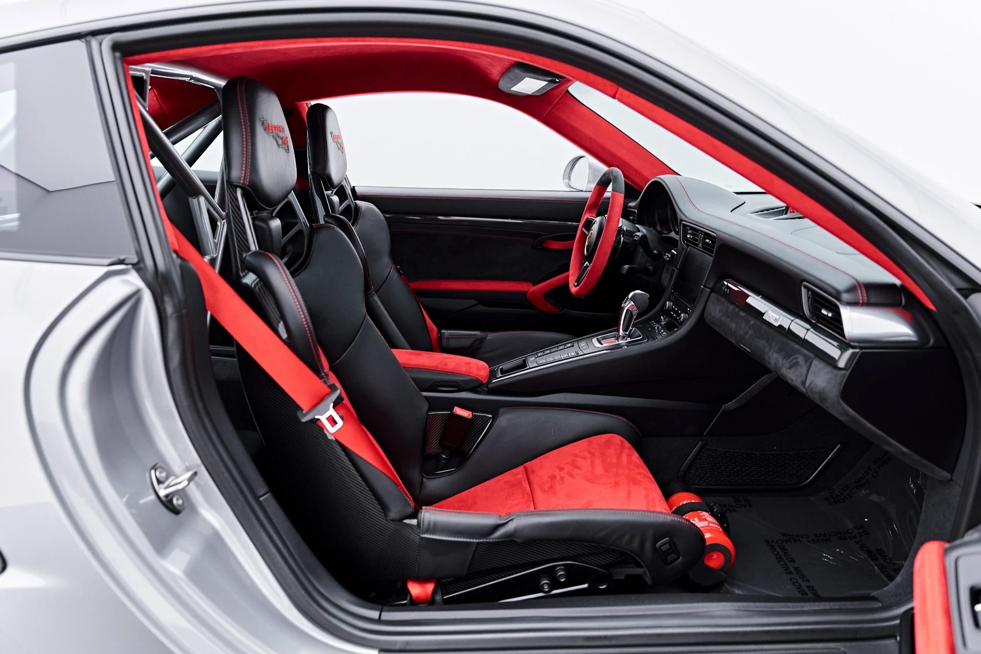 mph045_1206721697_Used_2019_Porsche_911_GT_2_RS_1788559241_90cc8e2bae