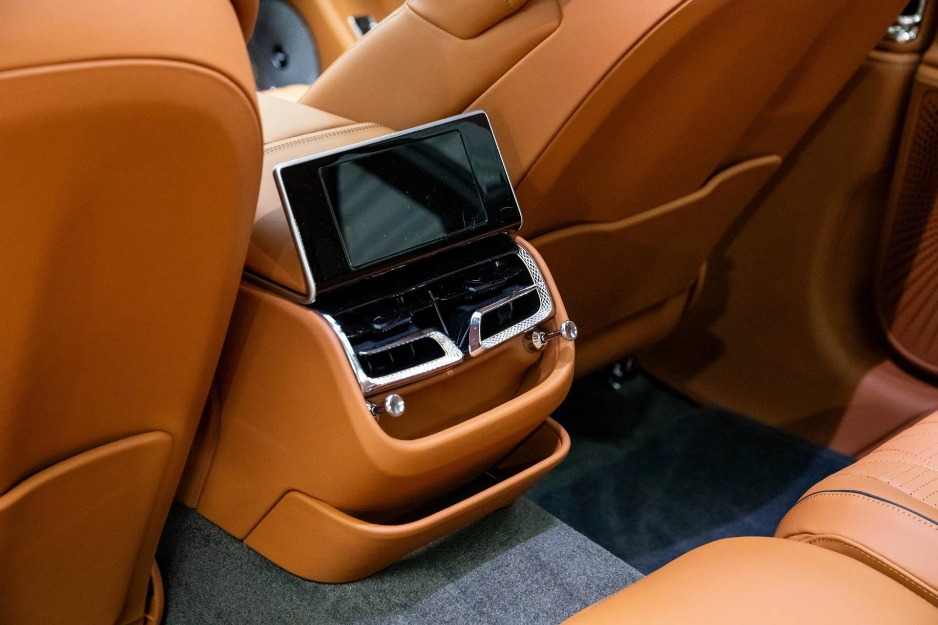 mph045_1206807401_46_68784ce90d