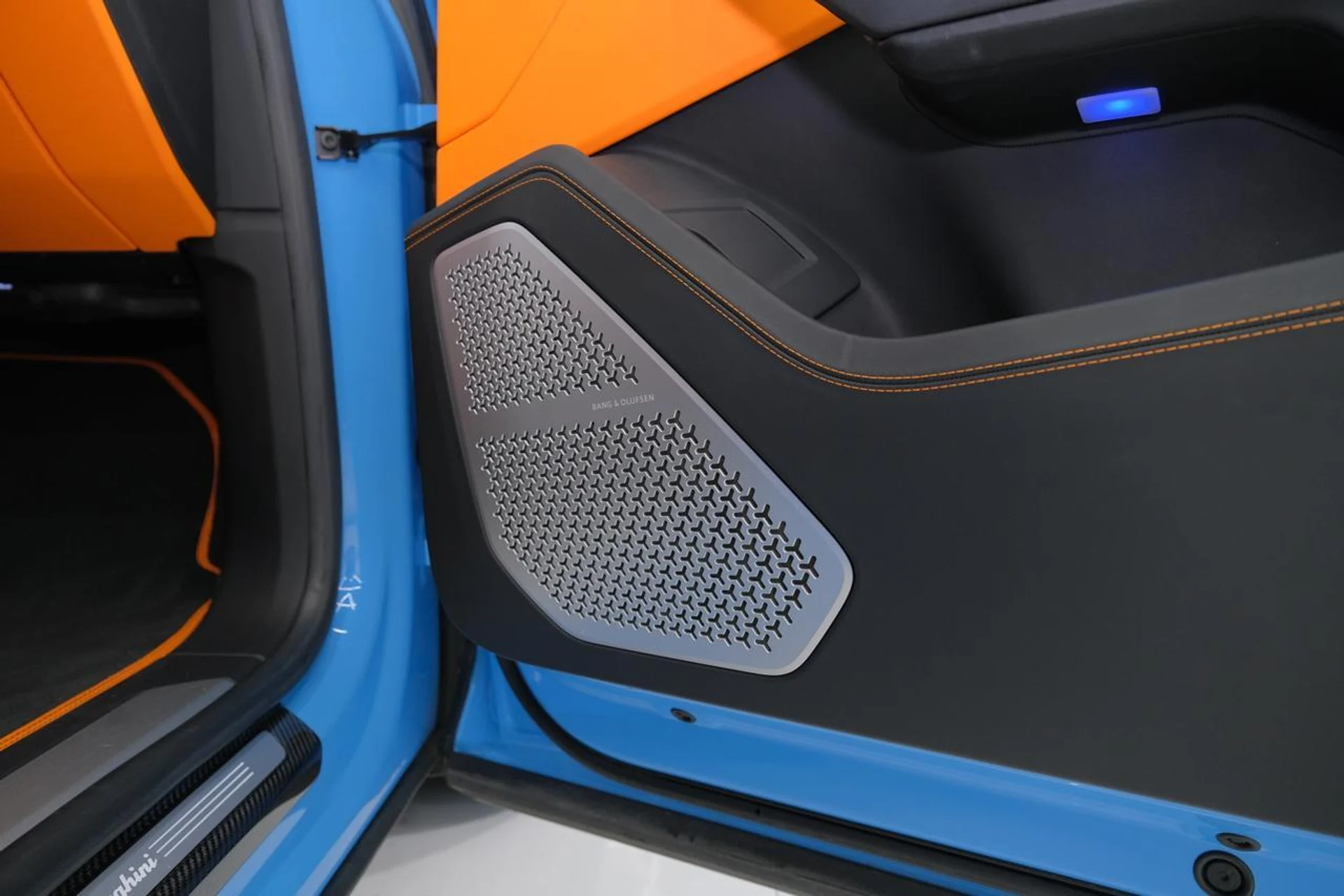 mph045_1213879336_00c38c06b961e59f17399bfe1b7daa87_82318178c5