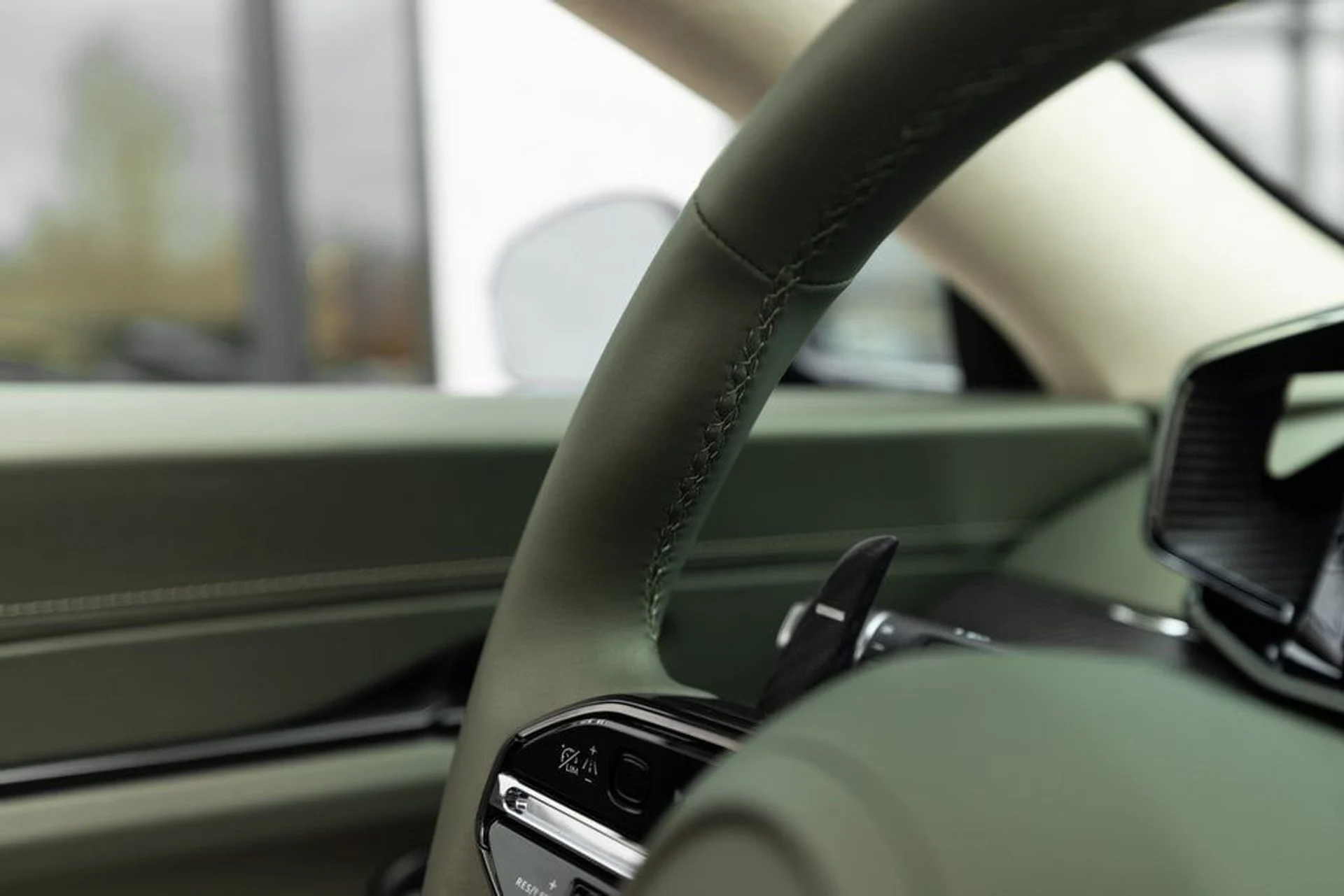 mph045_123625955_b63a1baacebd5237a1c3f4828a4449cbx_6eb40d3248