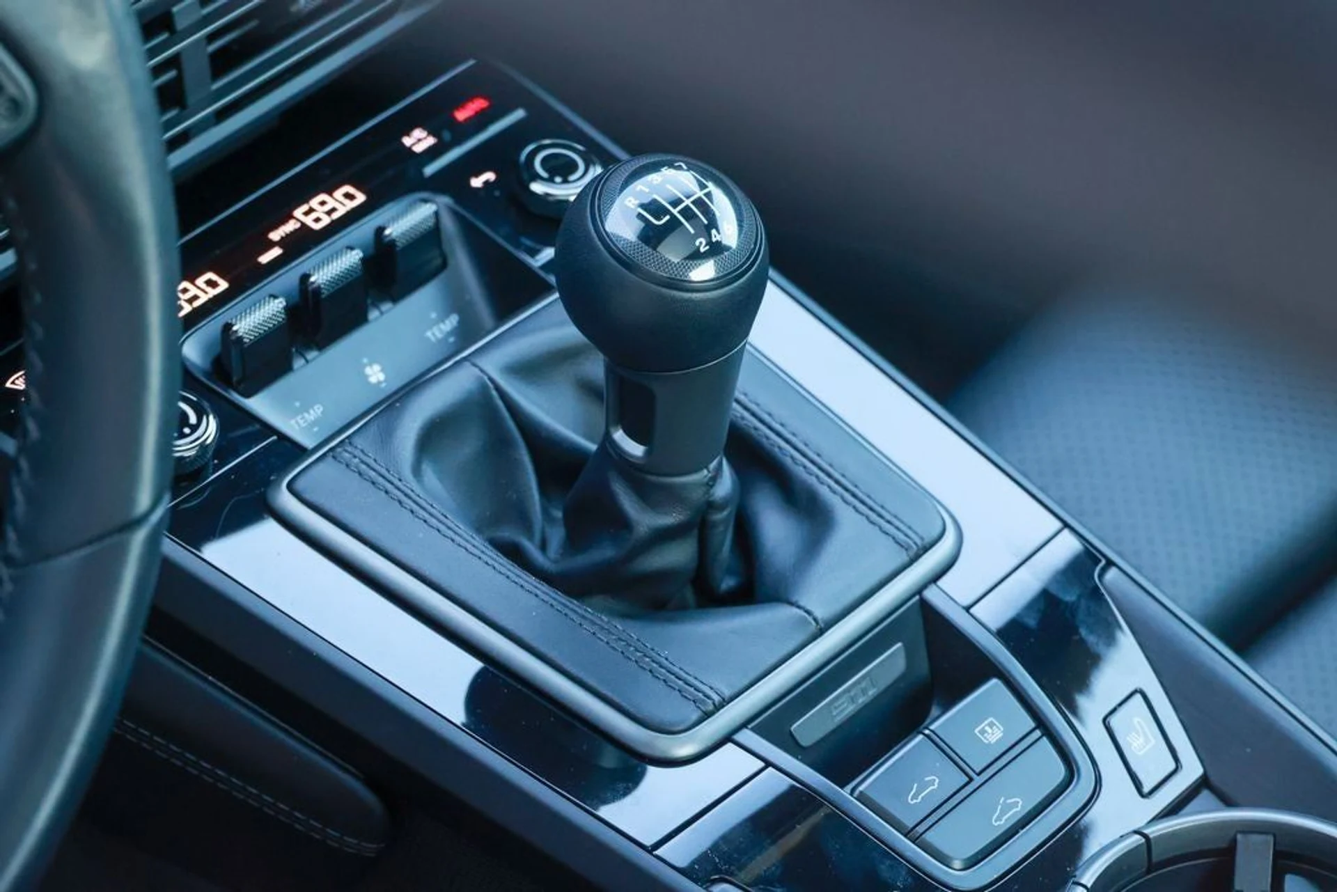 mph045_1256697649_46_8694cdf837