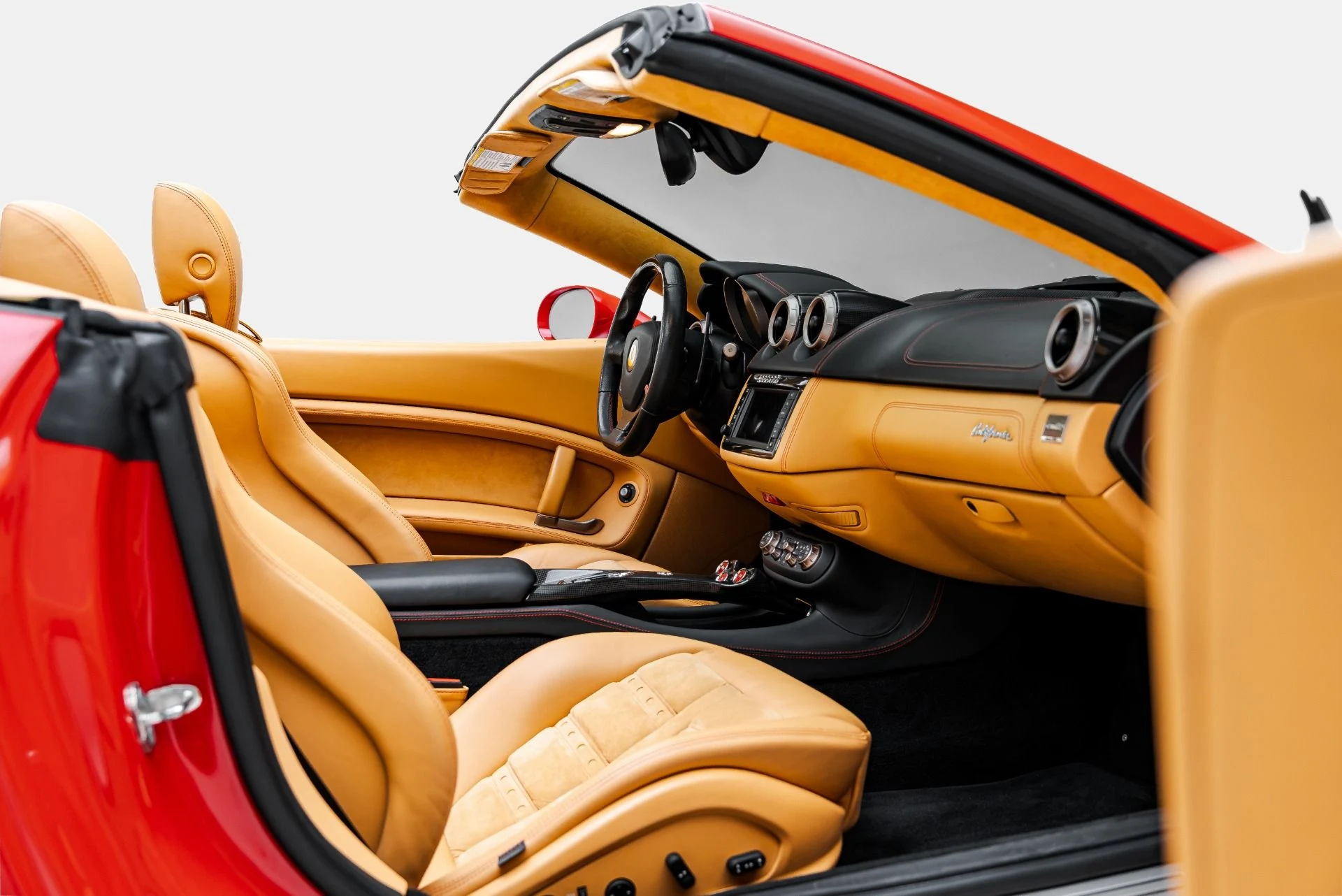 mph045_1270358525_Used_2011_Ferrari_California_1793140907_4e7e0601c6