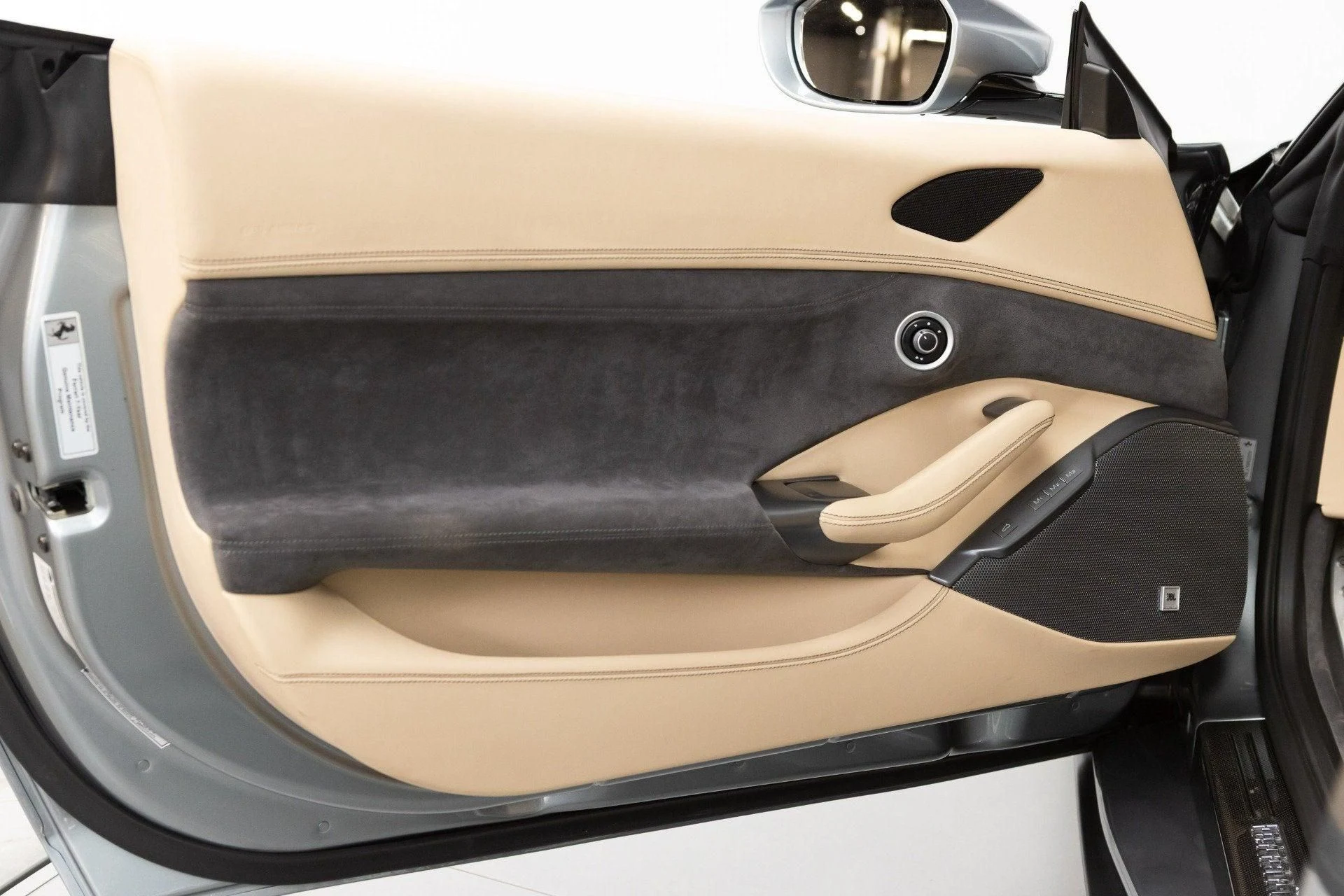 mph045_1275540203_Used_2019_Ferrari_Portofino_1792504070_c0e2c69ad2