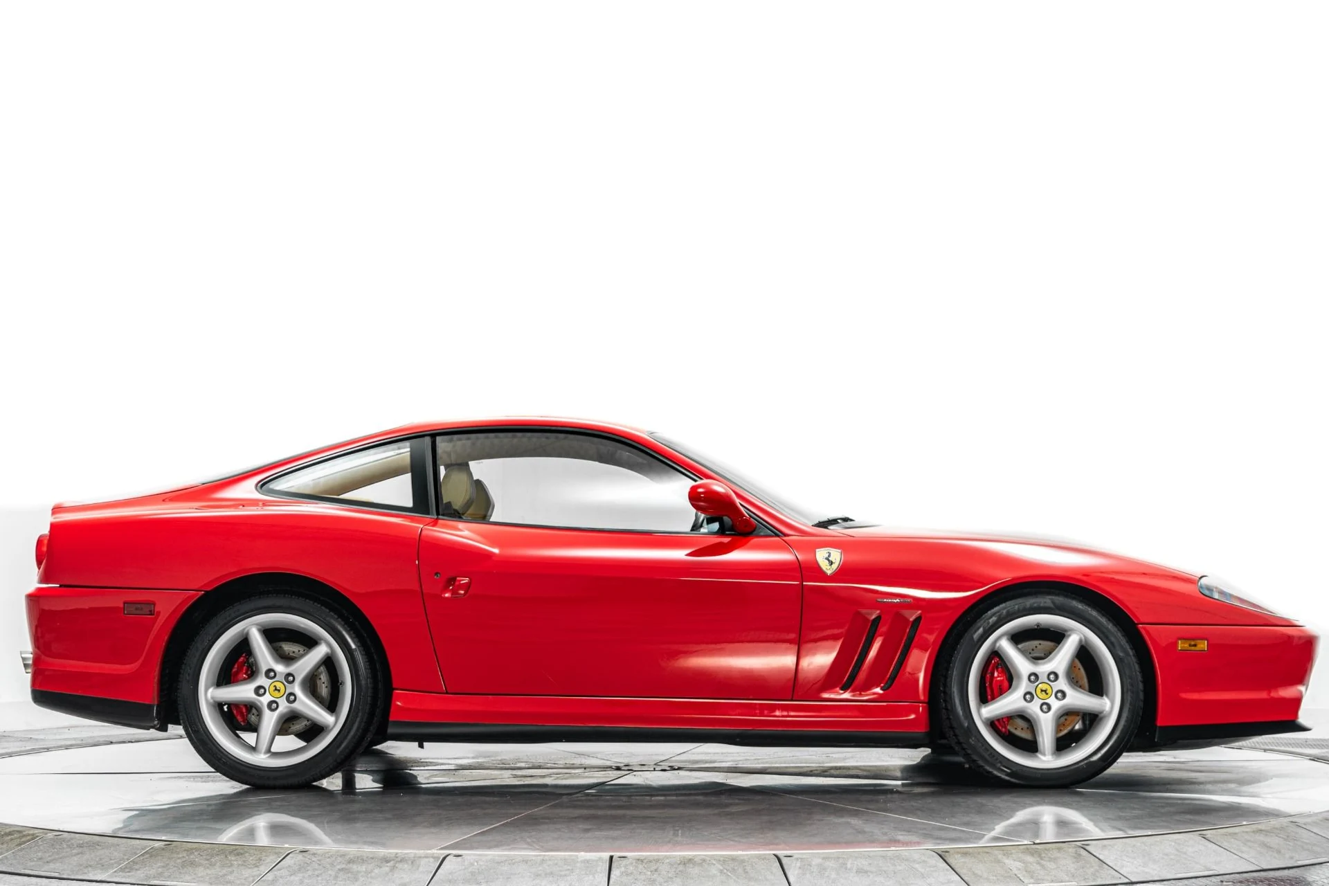 mph045_1282511992_Used_2001_Ferrari_550_Maranello_1777496716_6ded57cbf8