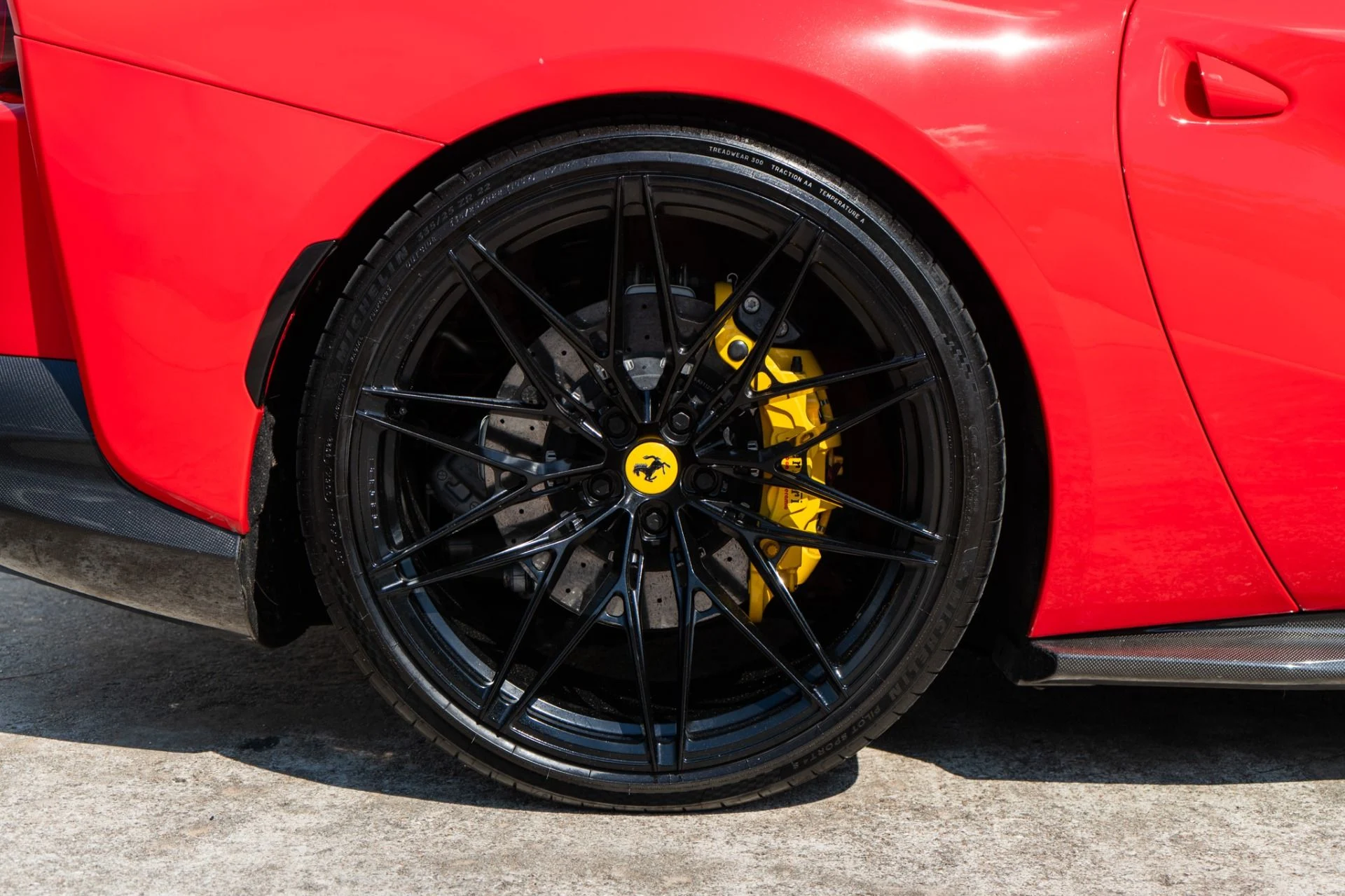 mph045_1290727145_Used_2019_Ferrari_812_Superfast_1789595110_cb5affb5f7