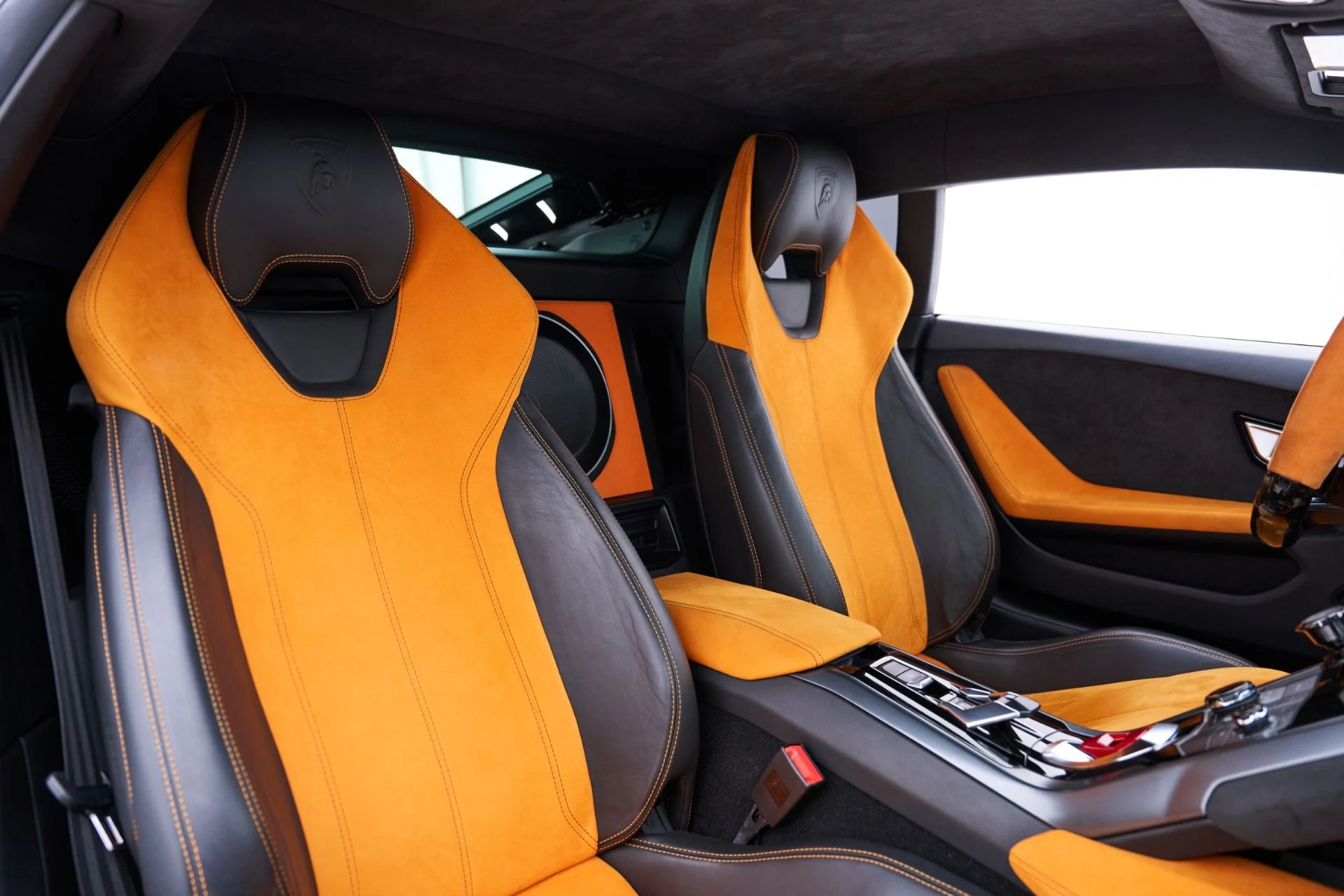 mph045_1300123779_Used_2015_Lamborghini_Huracan_LP_610_4_1792524008_d4b67aa93a