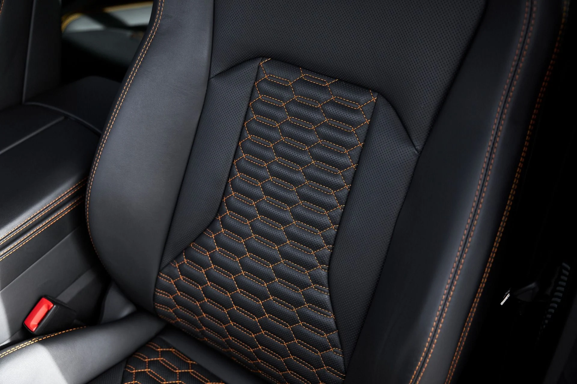 mph045_130069747_Used_2022_Lamborghini_Urus_1766457424_c03c4d2e33