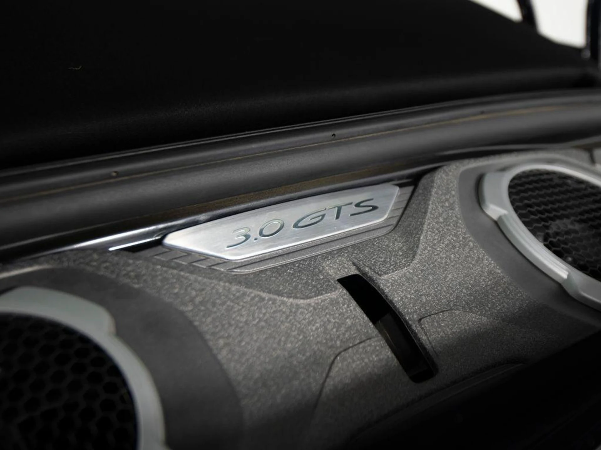 mph045_1309864543_ZOG_2_J_Fc_S_Kp_Hg_Iy7_Ry_PND_Bgt8_Mm_U_669a4676aa