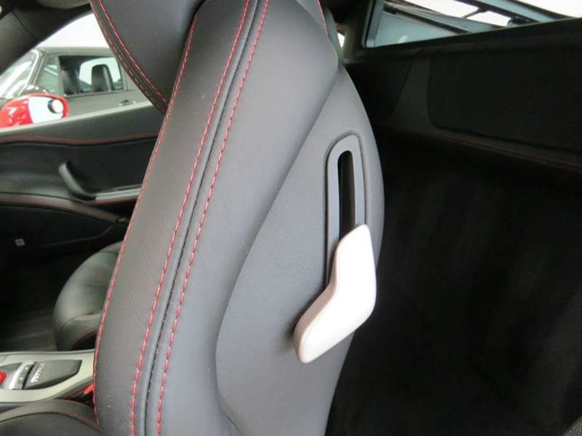 mph045_1315450849_2012_ferrari_458_italia_base_2dr_coupe_93dd0ede07