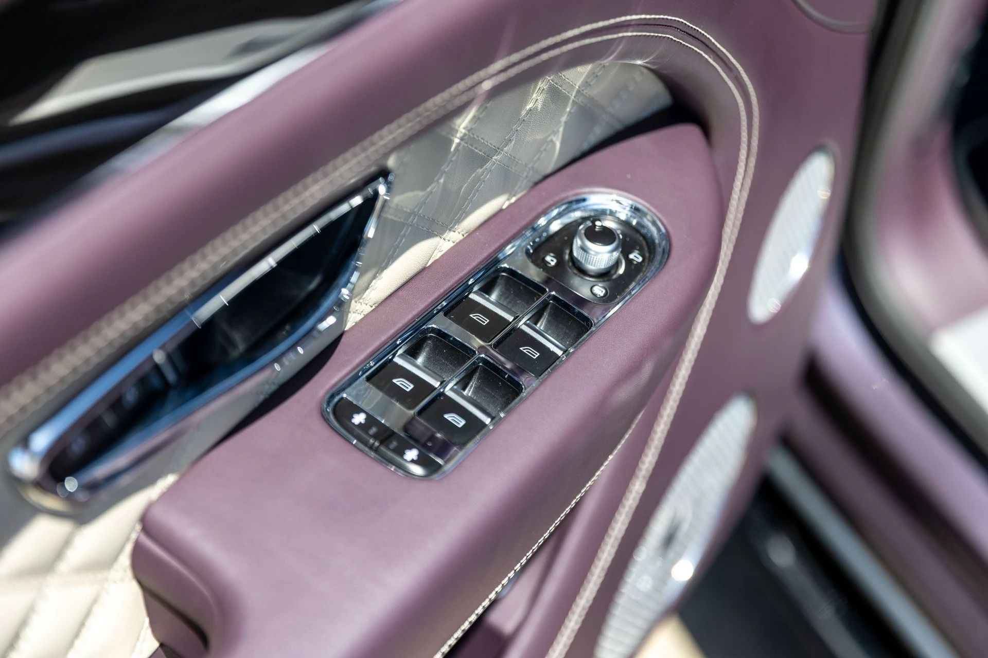 mph045_1338449439_Hi_Tech_Luxury_Imports_LLC_SJAAT_2_ZV_4_PC_018520_image_45_020467fa1b