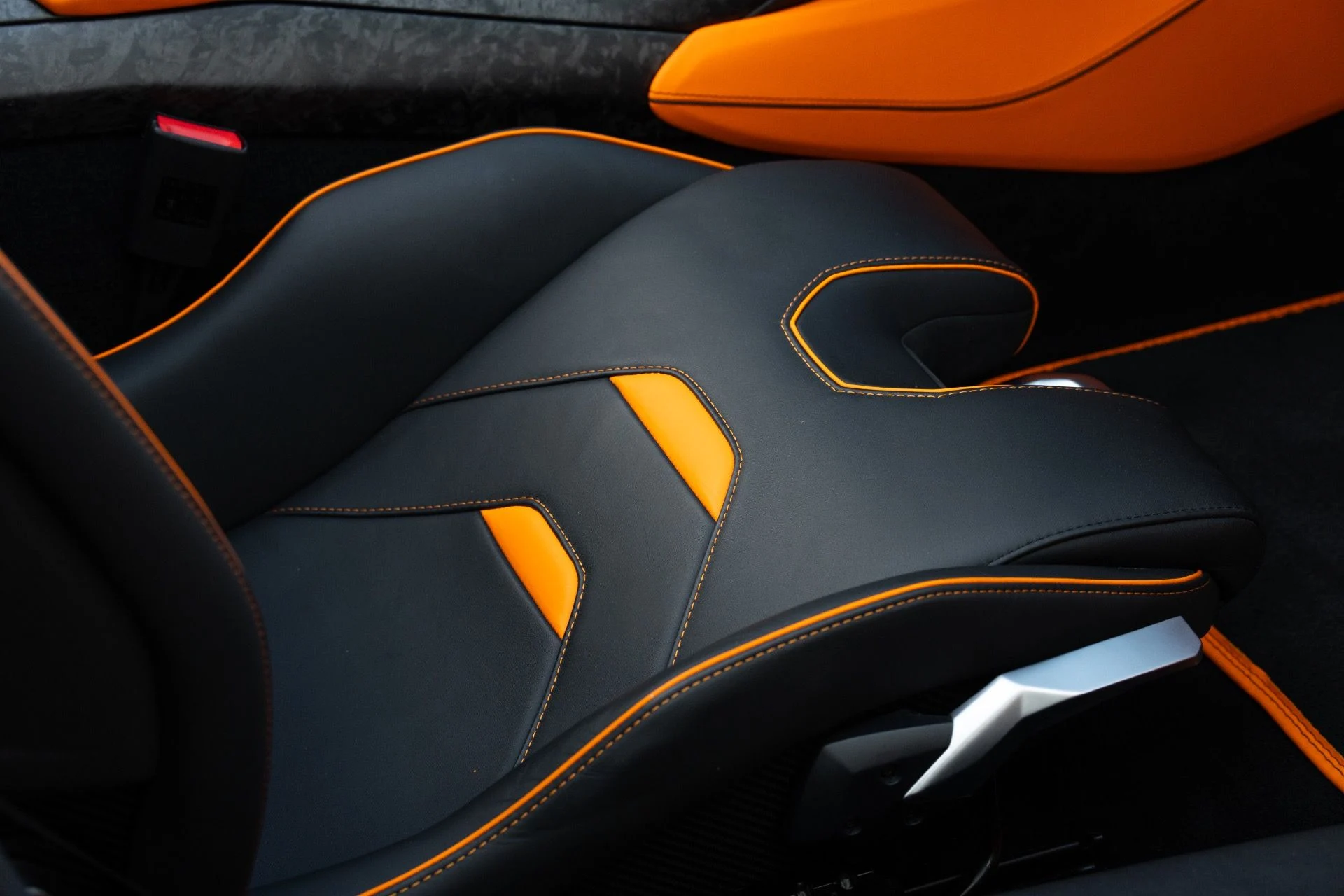 mph045_1342735958_Used_2021_Lamborghini_Huracan_EVO_Spyder_1775496293_b34a28a197