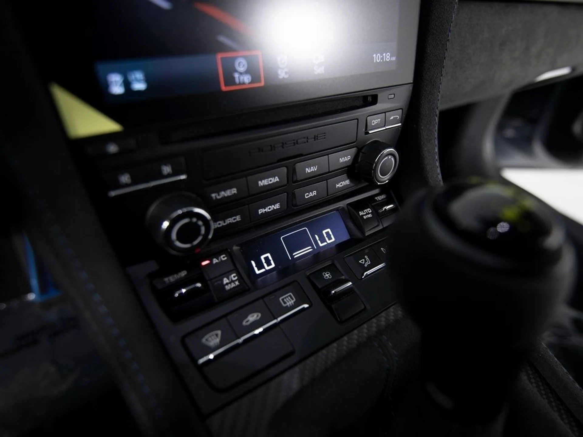 mph045_1345556081_5a6e1b854468d55d40a21d893c1d9a53x_c0f52fa0b6