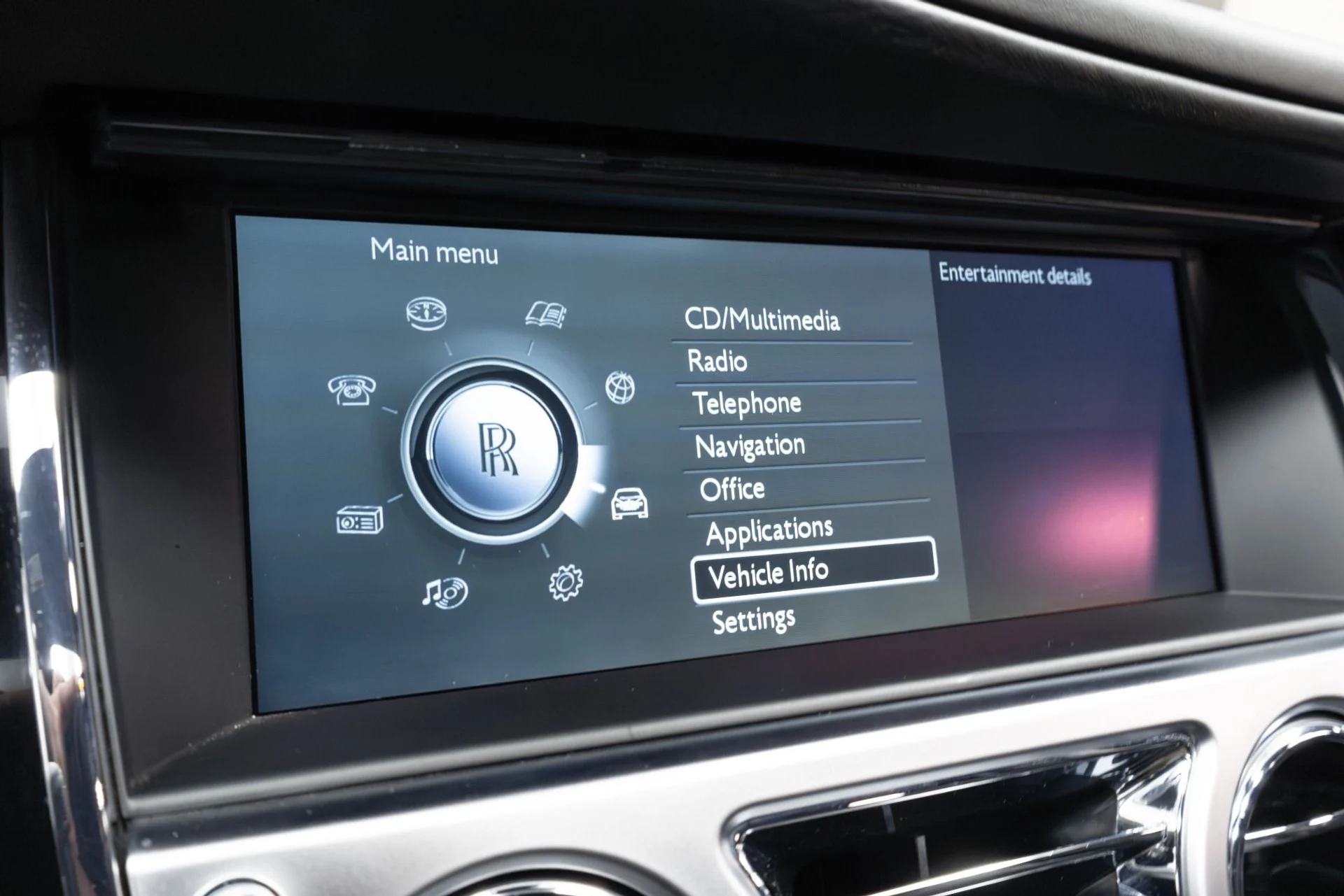 mph045_1347339221_Used_2011_Rolls_Royce_Ghost_Base_1762877304_47b66543a1