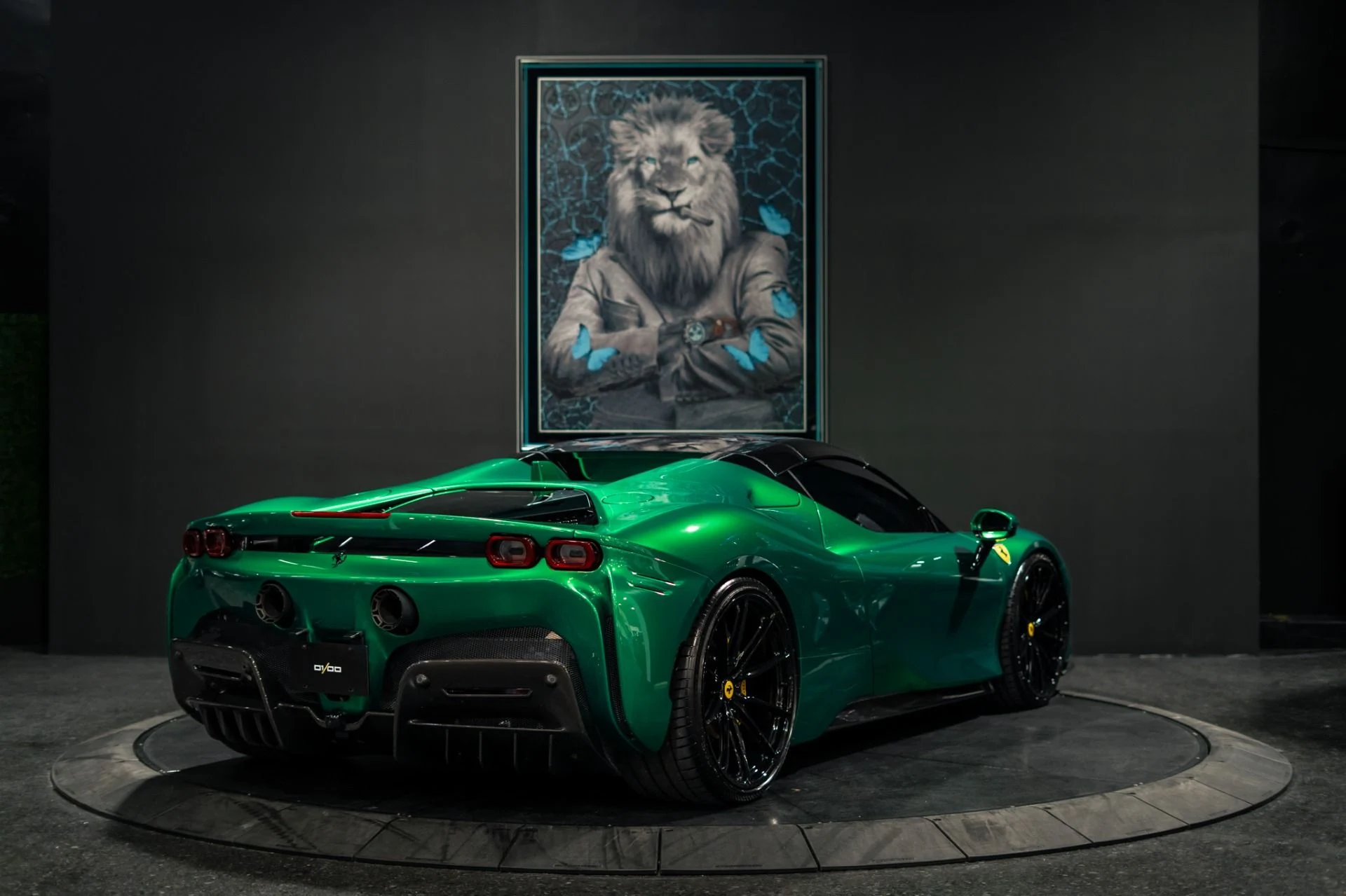 mph045_1360091970_Used_2024_Ferrari_SF_90_Spider_Extra_Campionario_Green_Jewel_711842_MSRP_1784911188_c8495d314d