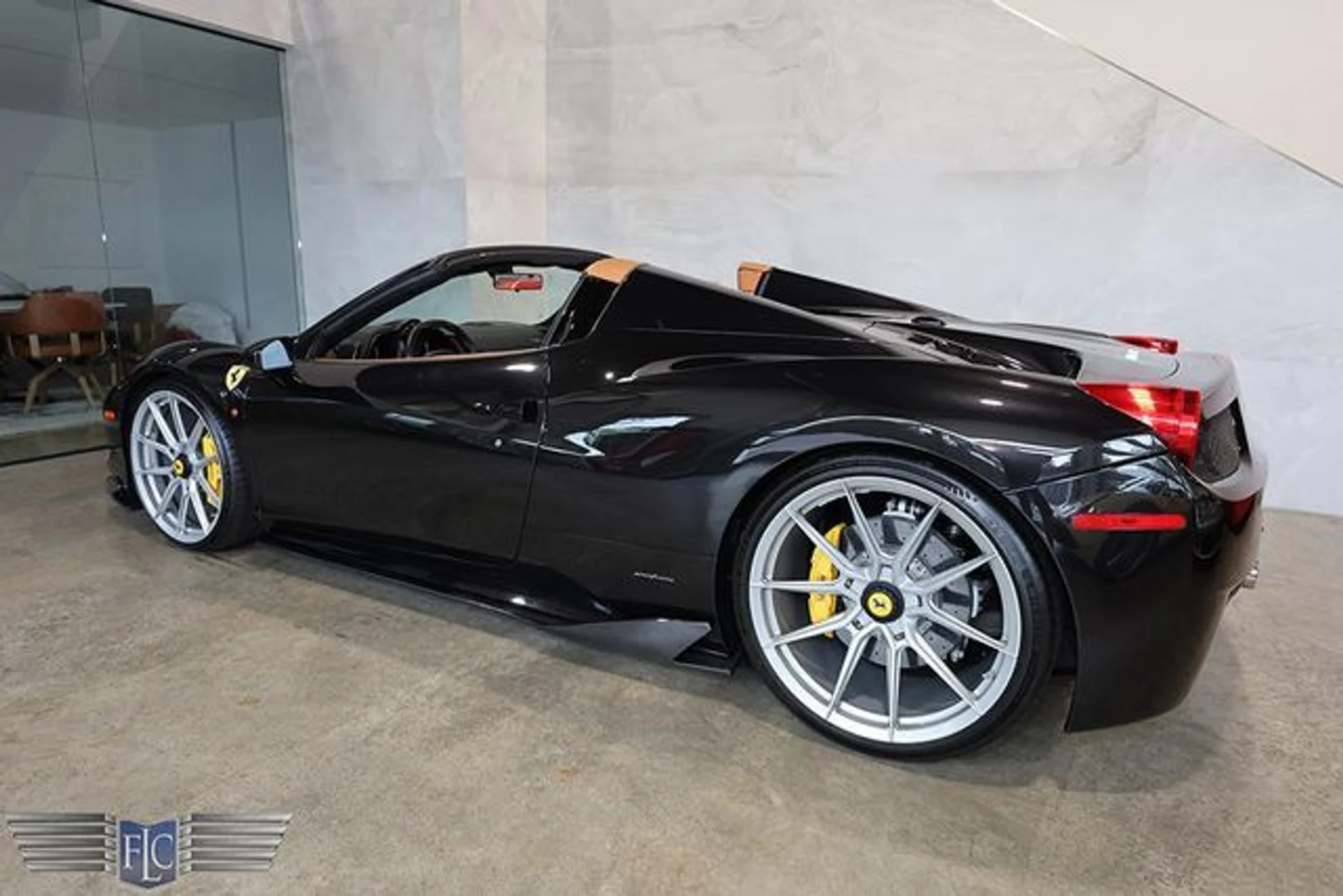 mph045_1395273565_used_2013_ferrari_458_spider_9689_23036593_49_640_f2e8bb126f