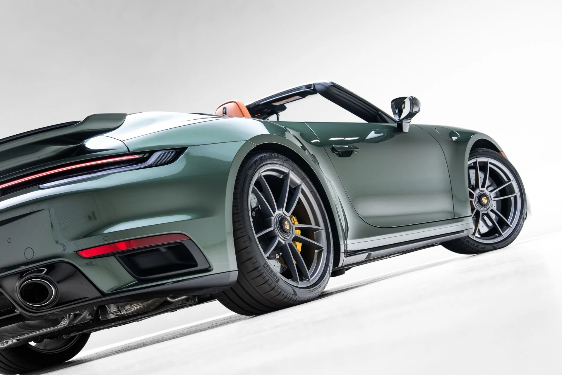 mph045_1415654767_Used_2024_Porsche_911_Turbo_S_Cab_1775066579_7347f0ba70