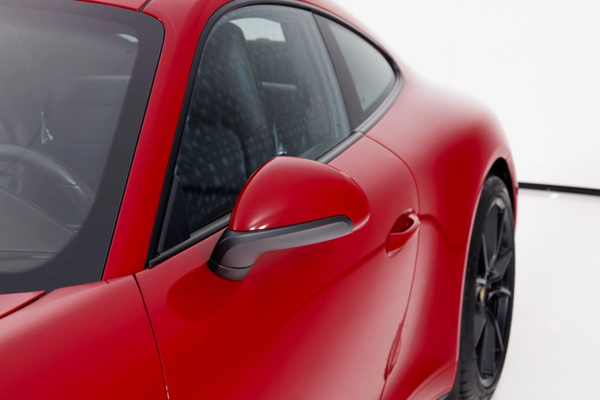 mph045_1433859295_Used_2019_Porsche_911_Carrera_1767051384_608fc47dae