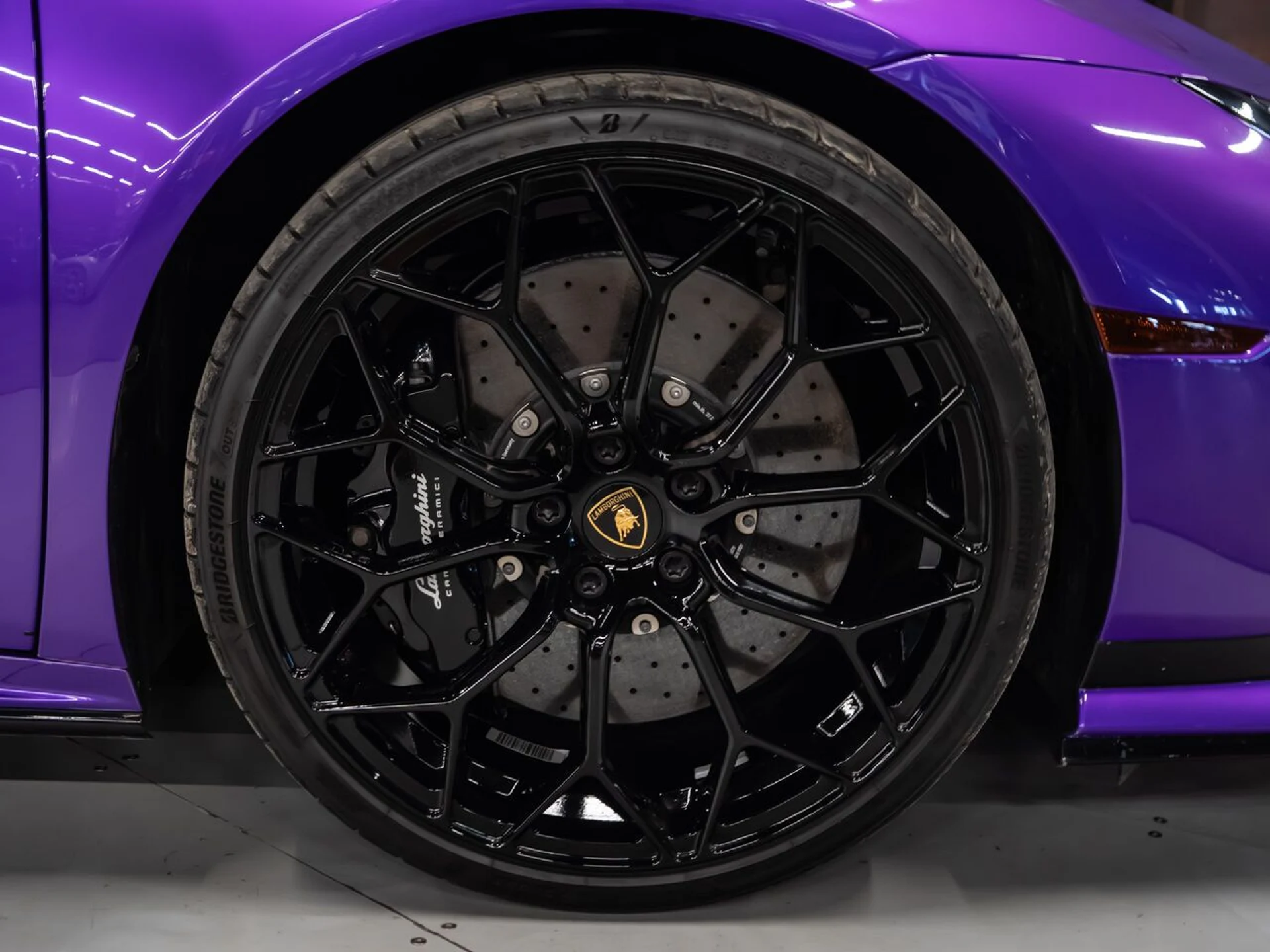 mph045_143834470_lamborghini_huracan_tecnica_2023_909f4c60e1