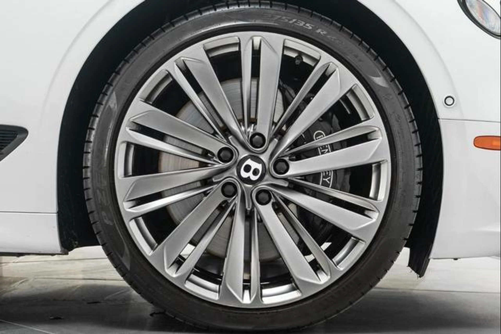 mph045_1448110004_Zku3_X8n_Ll_JBMP_1gv_Phocy_E1ui_0_e06381817a