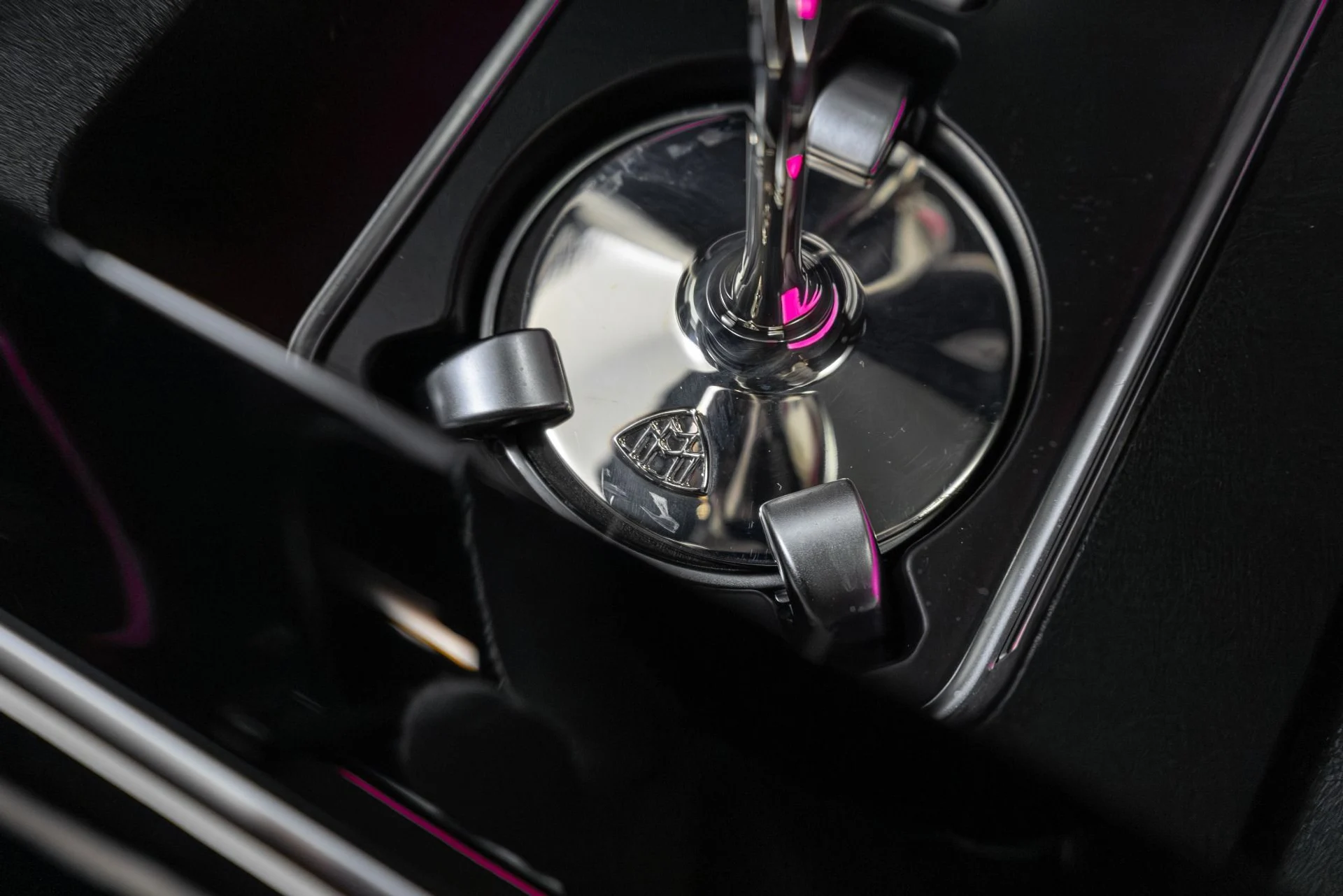 mph045_1449496279_Used_2024_Mercedes_Benz_S_Class_Maybach_S_680_4_MATIC_1766187081_59361a555f